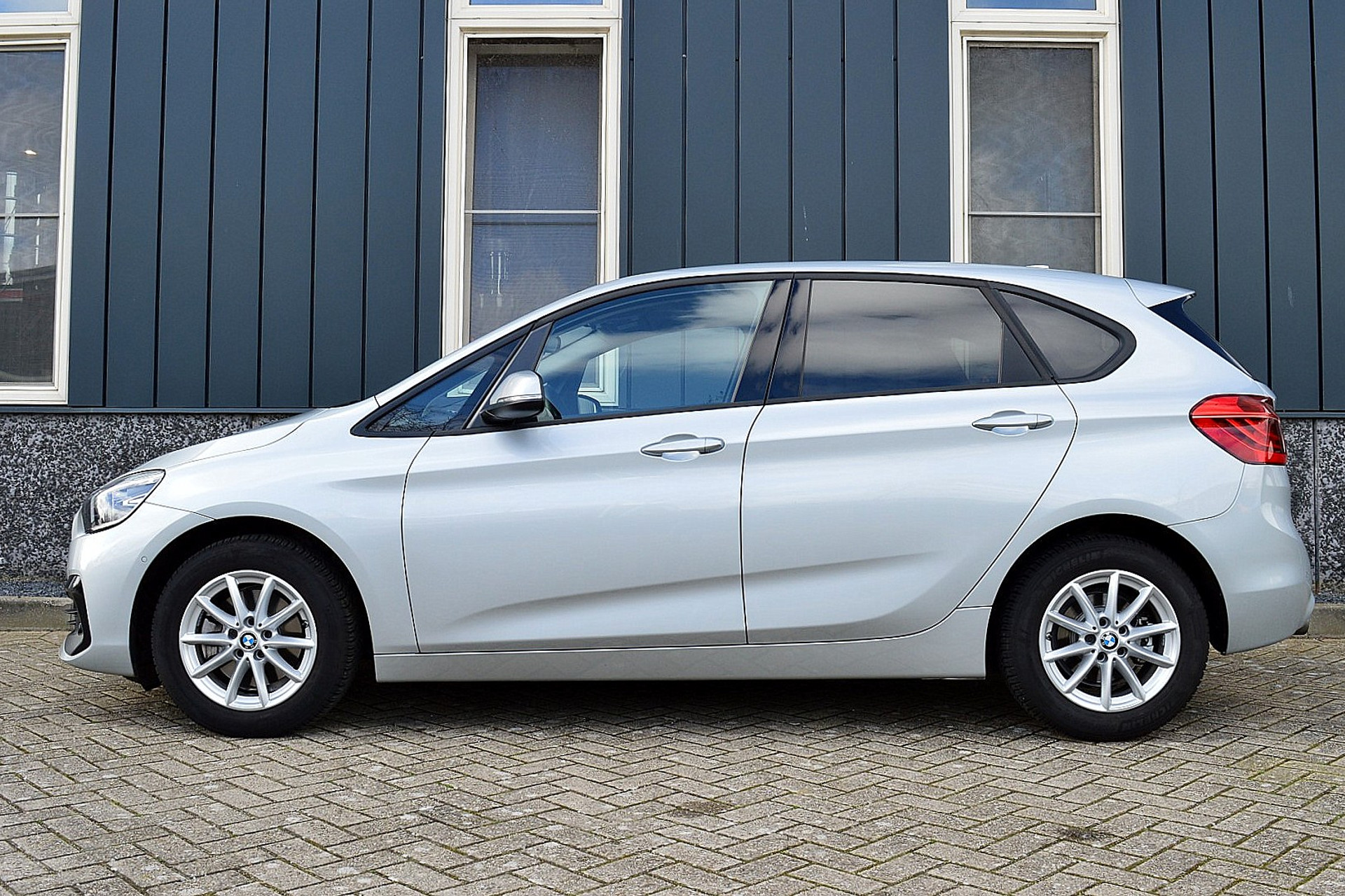 BMW 2 Serie Active Tourer 220i Executive Edition 37858225-1.jpg | ABC Auto's