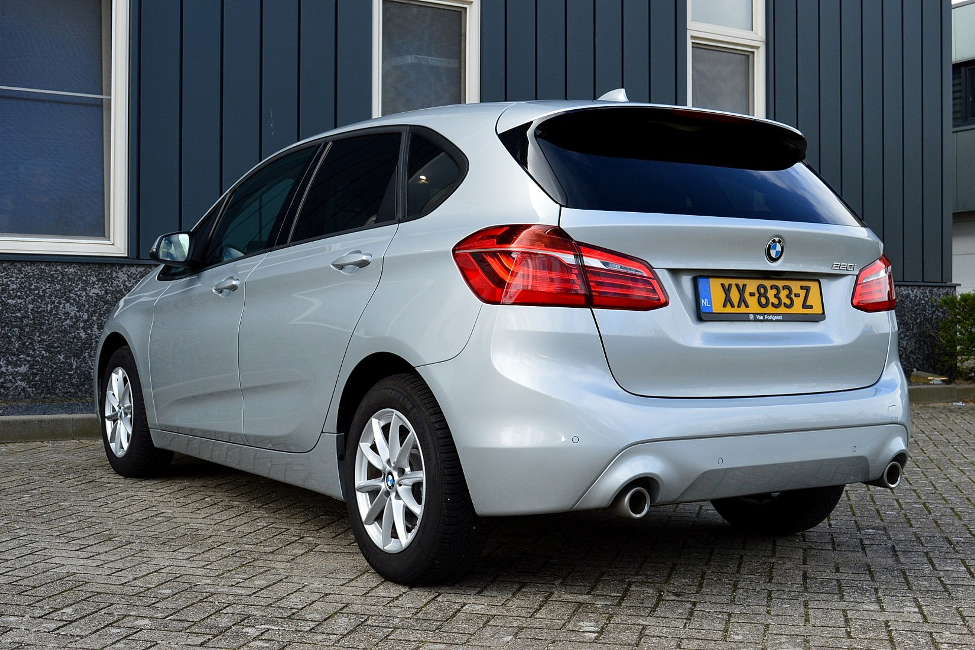 BMW 2 Serie Active Tourer 220i Executive Edition 37858225-2.jpg | ABC Auto's