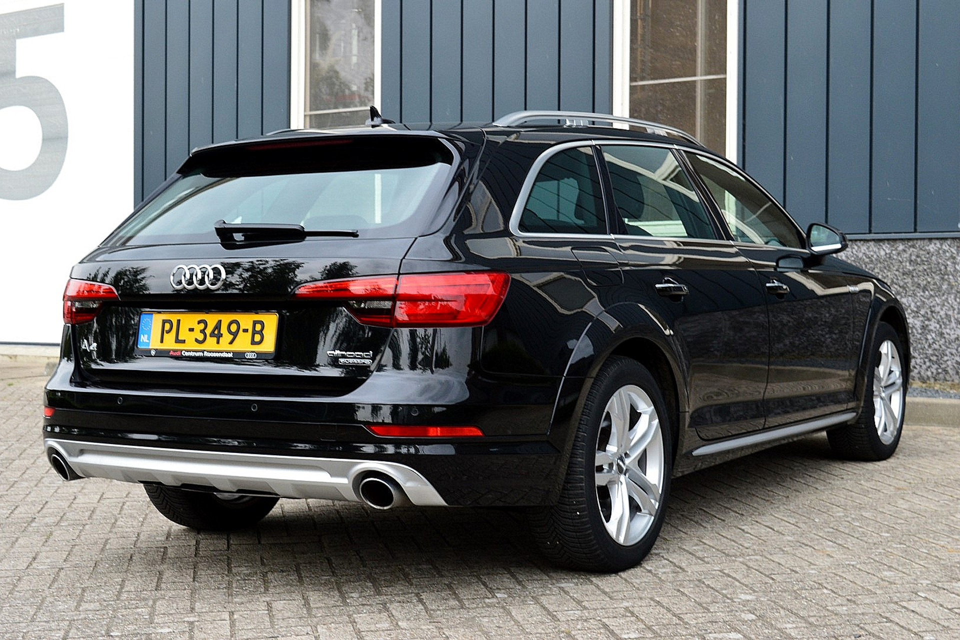 Audi A4 Allroad quattro 2.0 TFSI Edition 39816345-4.jpg | ABC Auto's