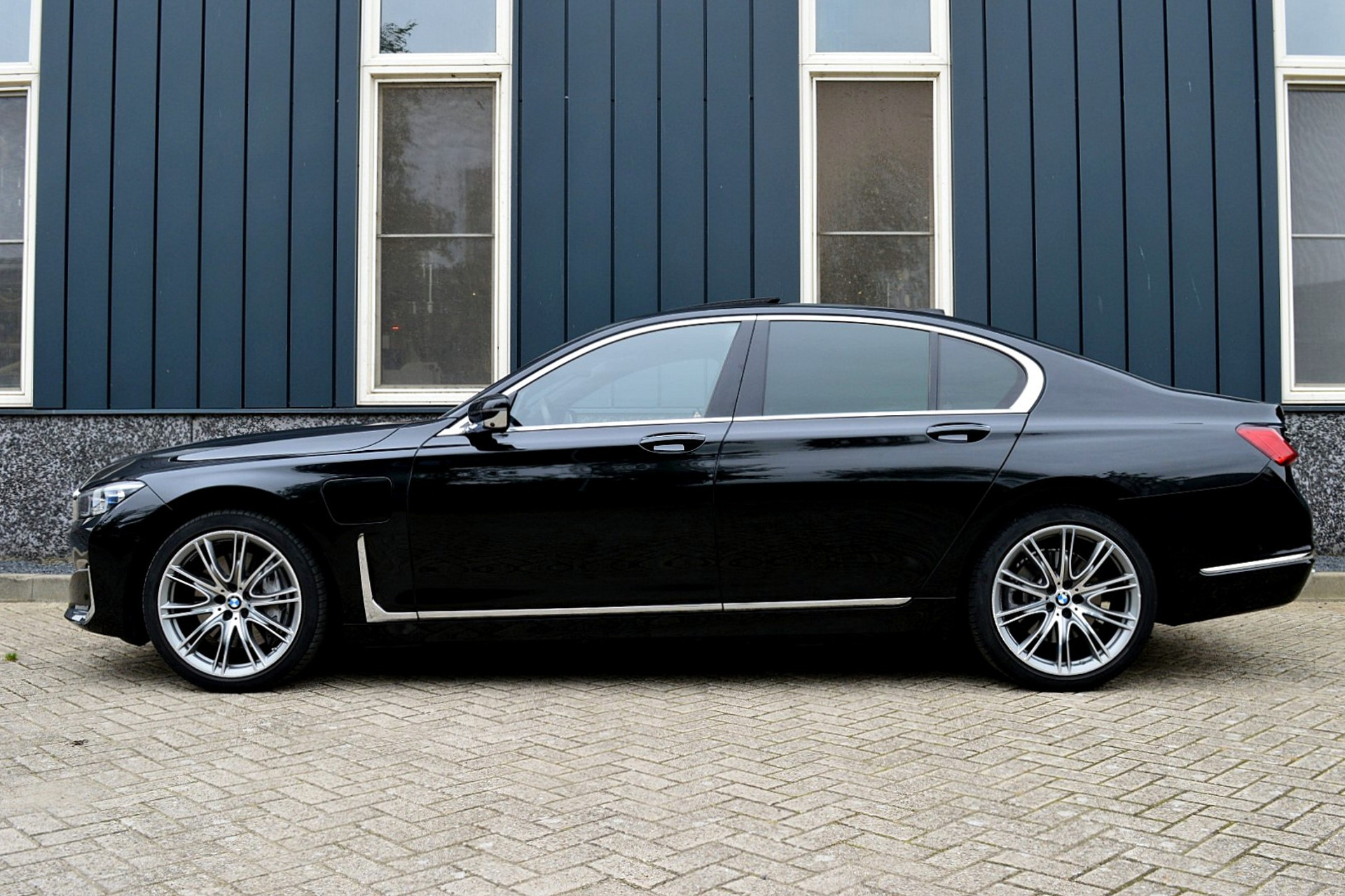 BMW 7 Serie 745e High Executive 40452080-1.jpg | ABC Auto's