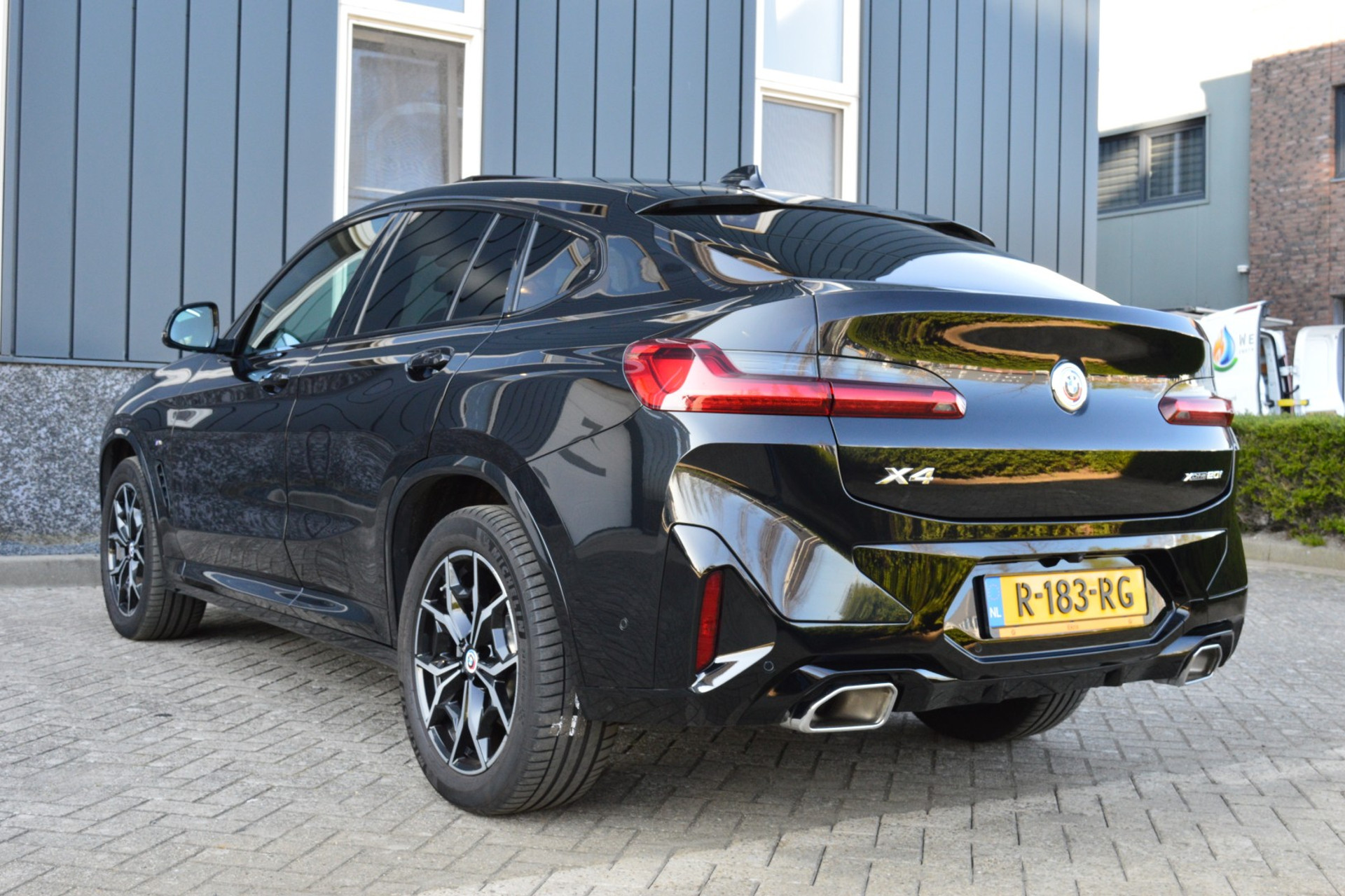BMW X4 xDrive20i M-Sport Business Edition Plus 43551347-2.jpg | ABC Auto's
