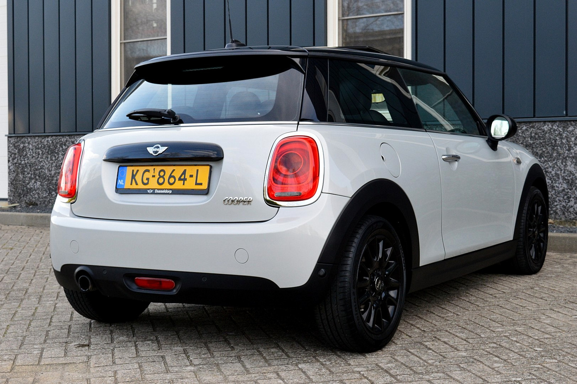 MINI Mini 1.5 Cooper Marylebone 43904348-4.jpg | ABC Auto's