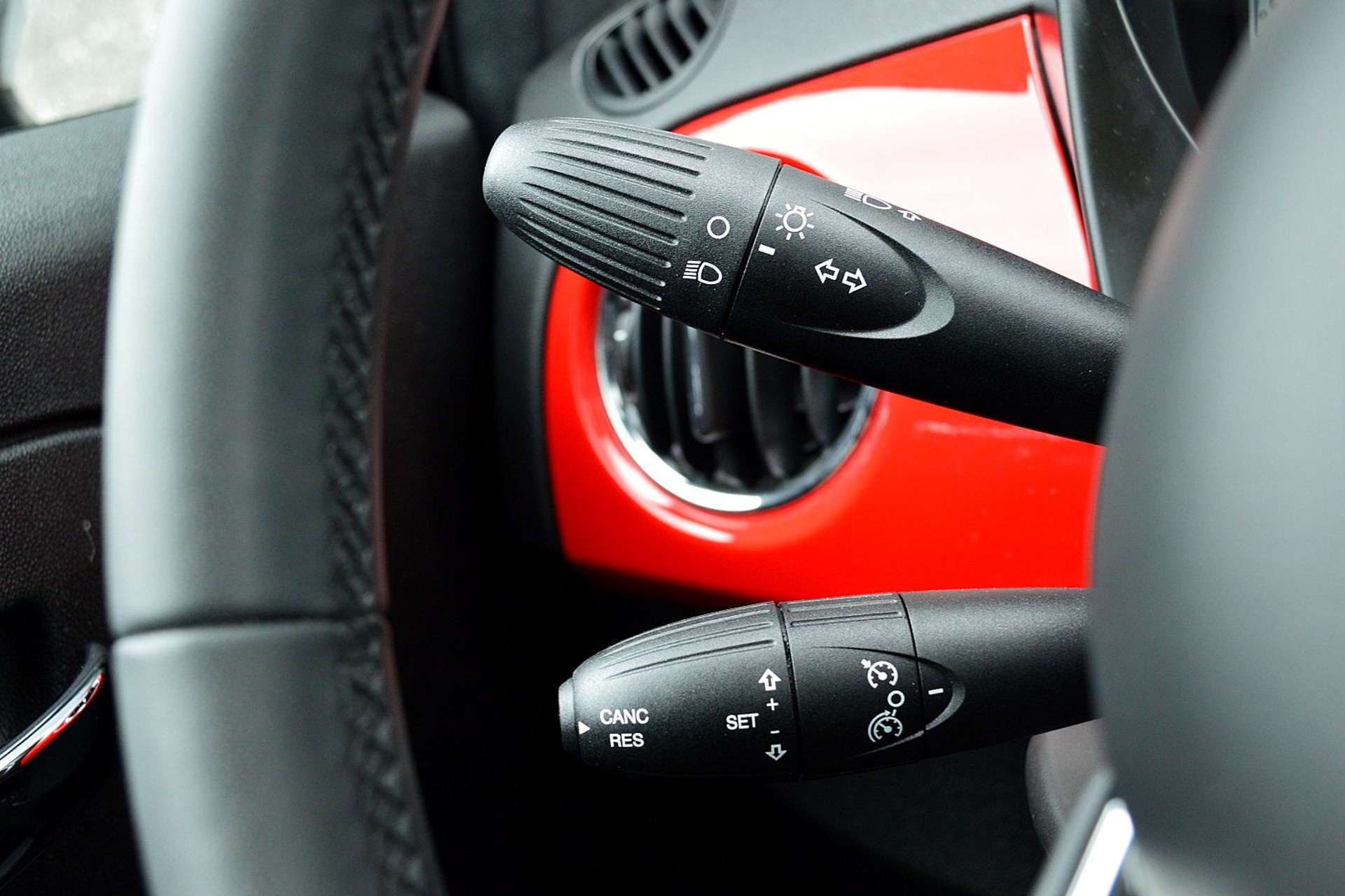 Fiat 500 1.0 Hybrid RED 45470298-23.jpg | ABC Auto's