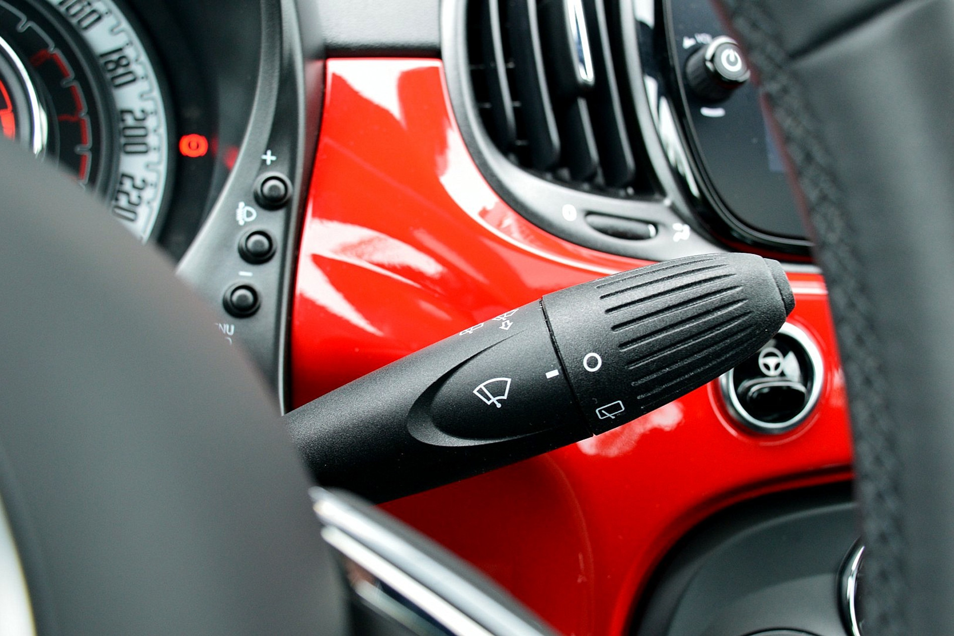 Fiat 500 1.0 Hybrid RED 45470298-24.jpg | ABC Auto's