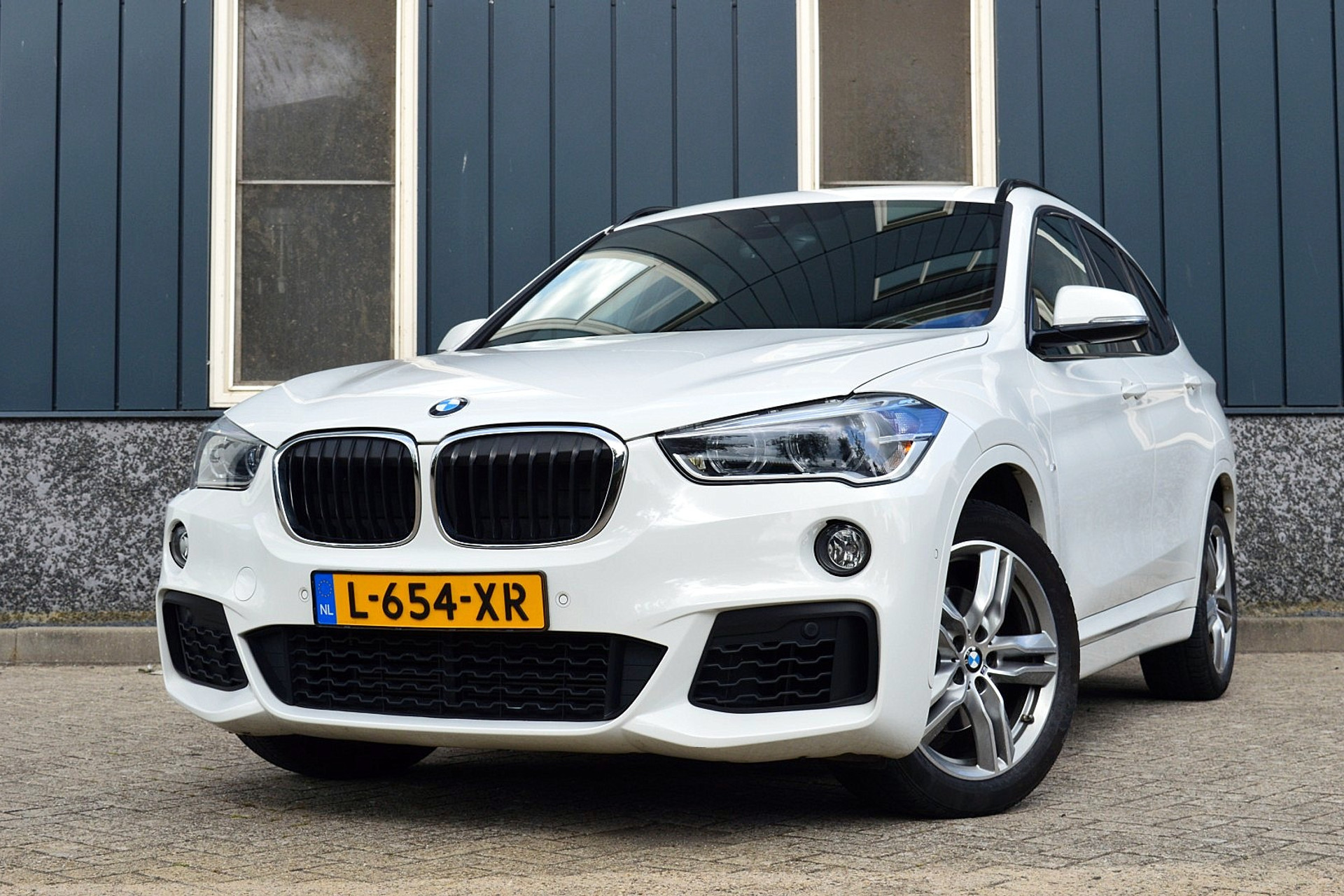 BMW X1 sDrive18i M-Sport 46089647-0.jpg | ABC Auto's