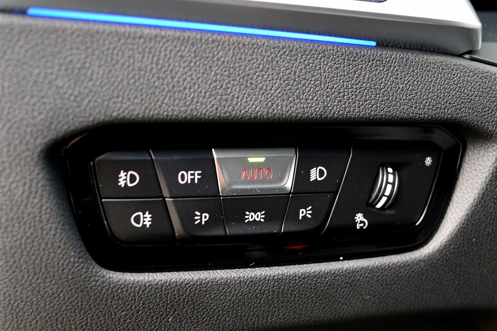 BMW 3-serie 320i M-Sport Business Edition Plus 46278382-30.jpg | ABC Auto's