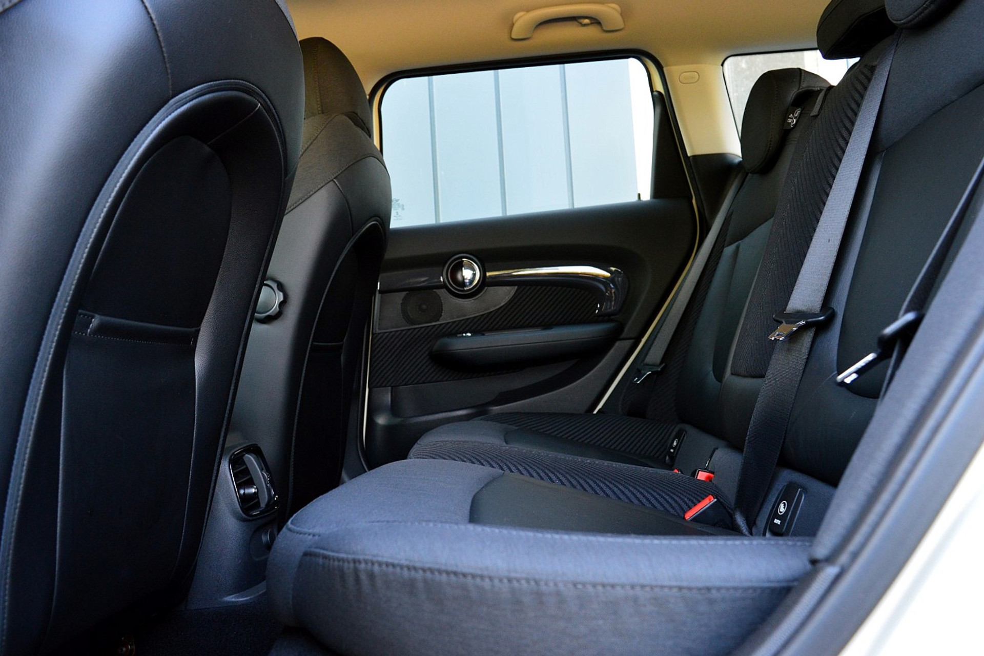 MINI Clubman 2.0 Cooper S Chili Serious Business 46500190-12.jpg | ABC Auto's