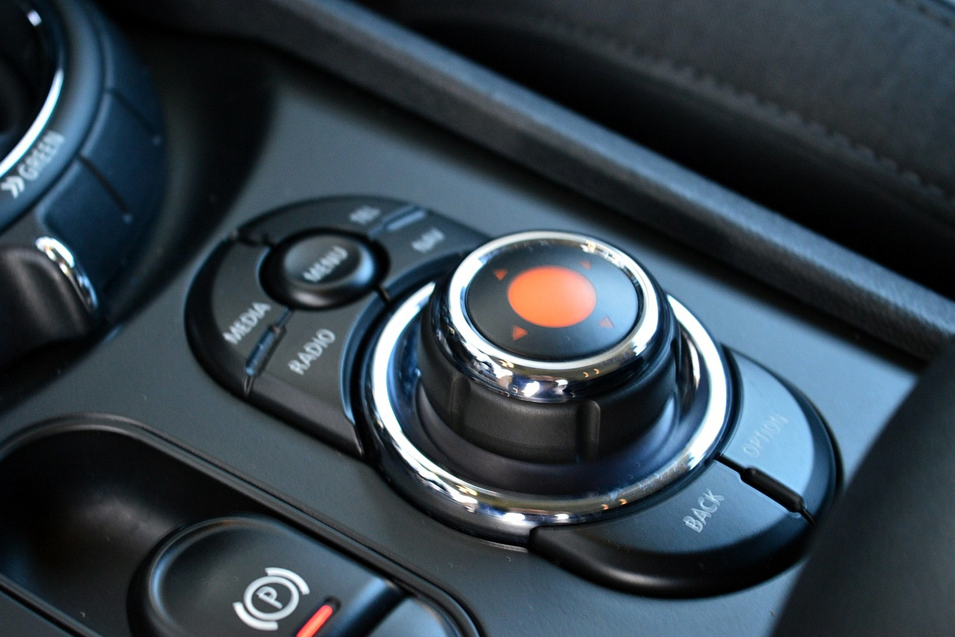 MINI Clubman 2.0 Cooper S Chili Serious Business 46500190-24.jpg | ABC Auto's