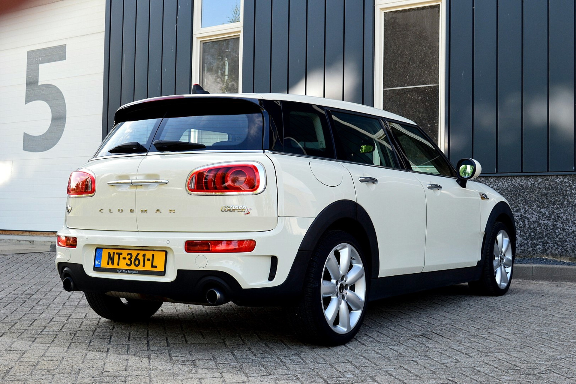 MINI Clubman 2.0 Cooper S Chili Serious Business 46500190-4.jpg | ABC Auto's