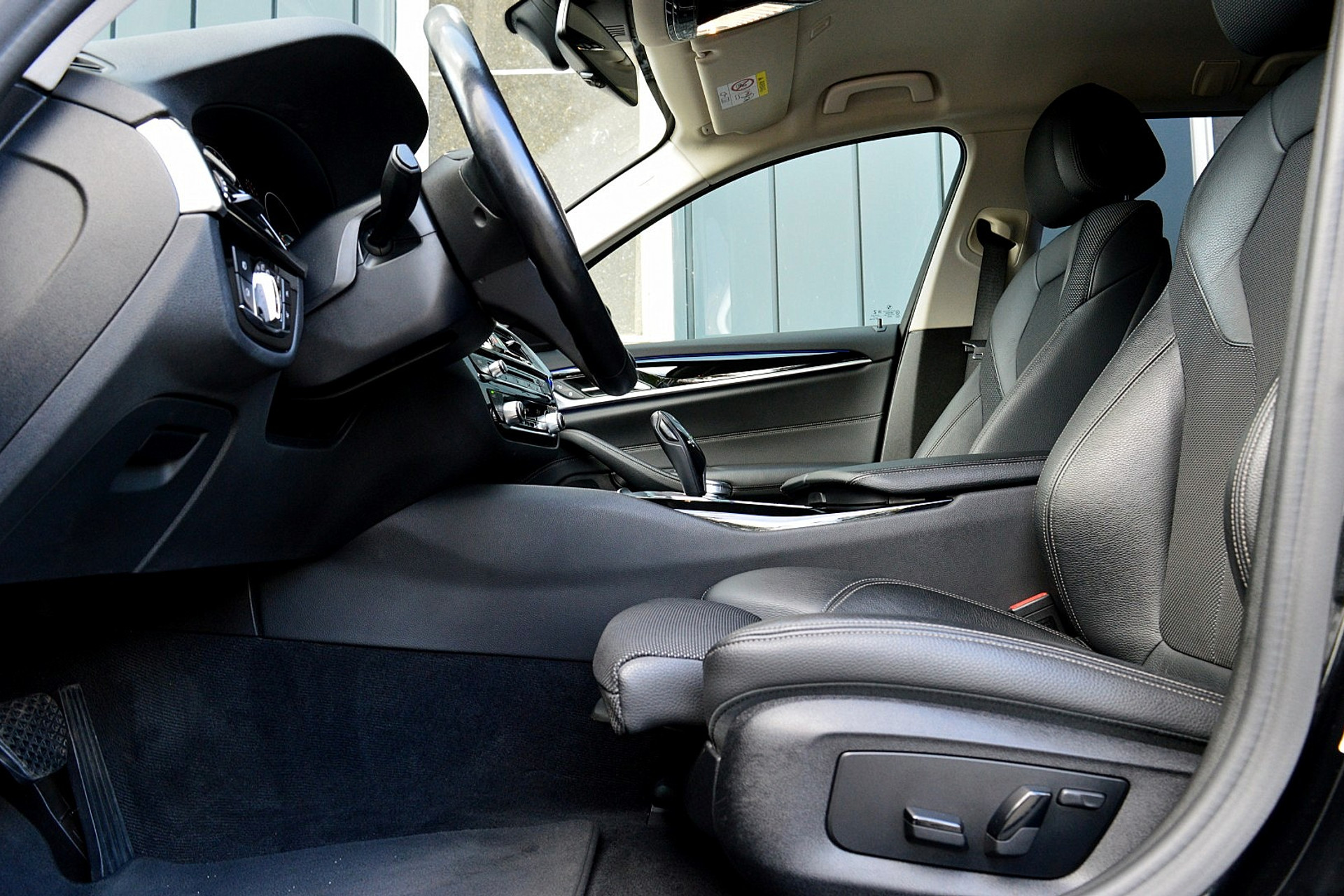 BMW 5 Serie Touring 520i Sport-Line 46686975-11.jpg | ABC Auto's