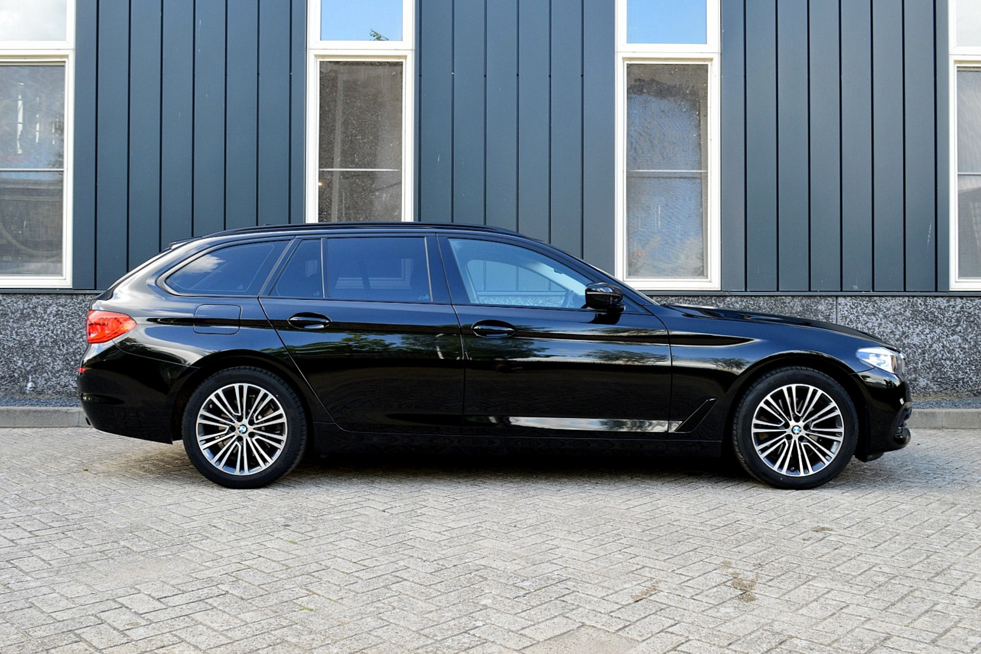 BMW 5 Serie Touring 520i Sport-Line 46686975-5.jpg | ABC Auto's