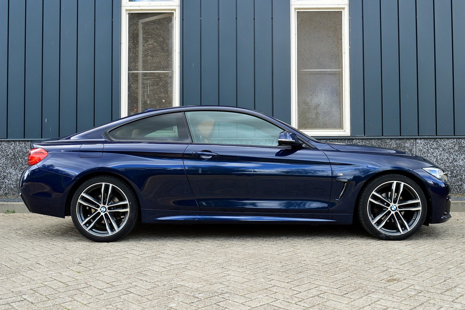 BMW 4 Serie Coupé 420i M-Sport High Executive 47164845-7.jpg | ABC Auto's