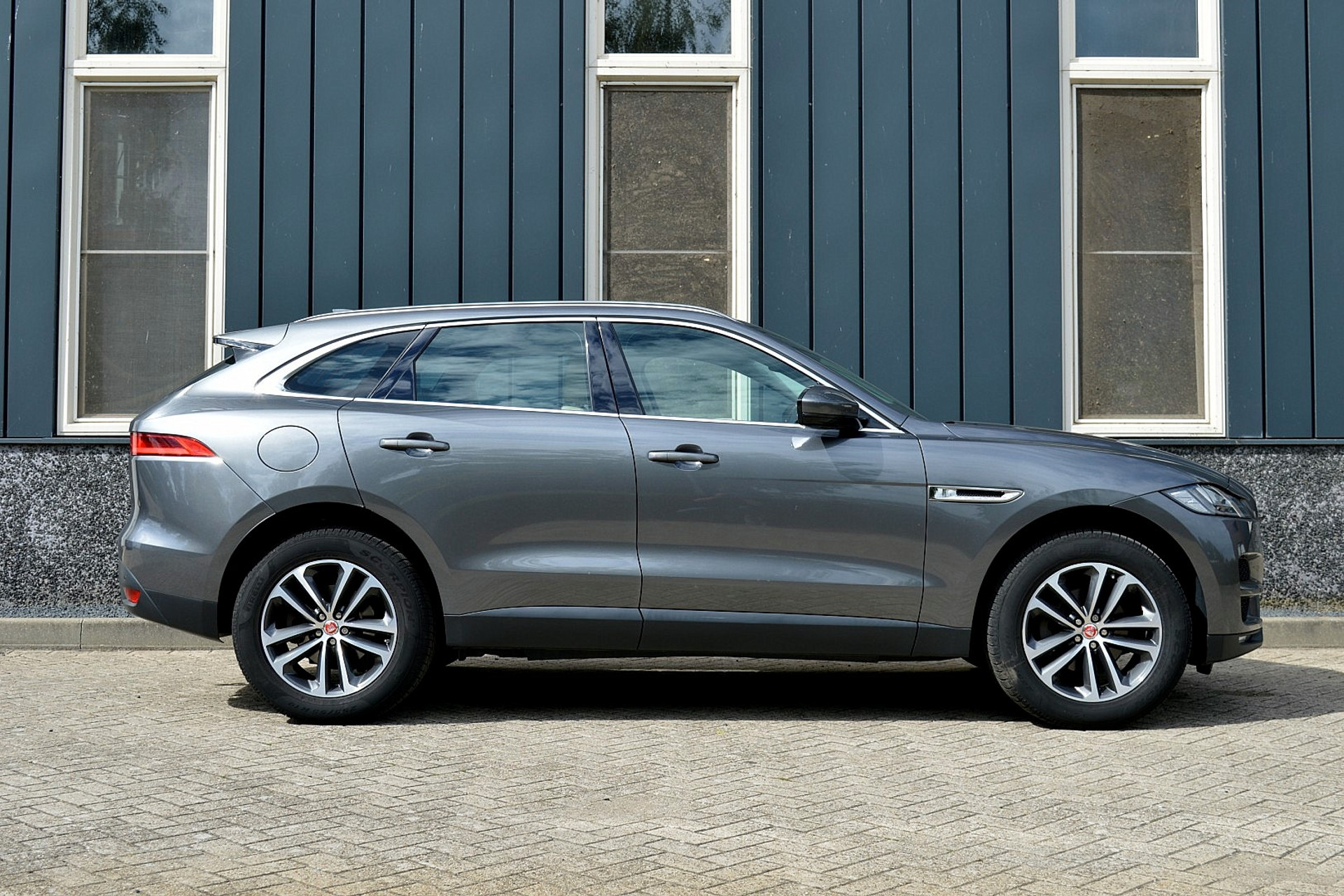 Jaguar F-Pace 2.0 Portfolio AWD 25t 47339395-3.jpg | ABC Auto's