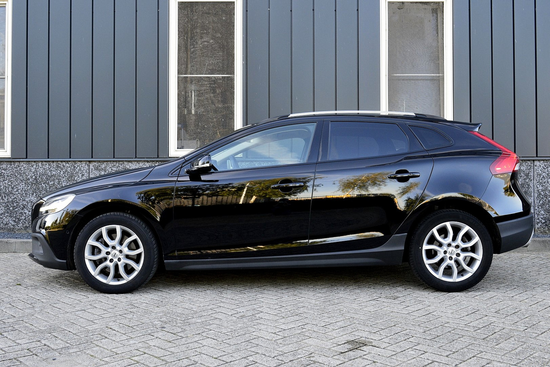 Volvo V40 Cross Country 1.5 T3 Polar+ Luxury 47769164-1.jpg | ABC Auto's