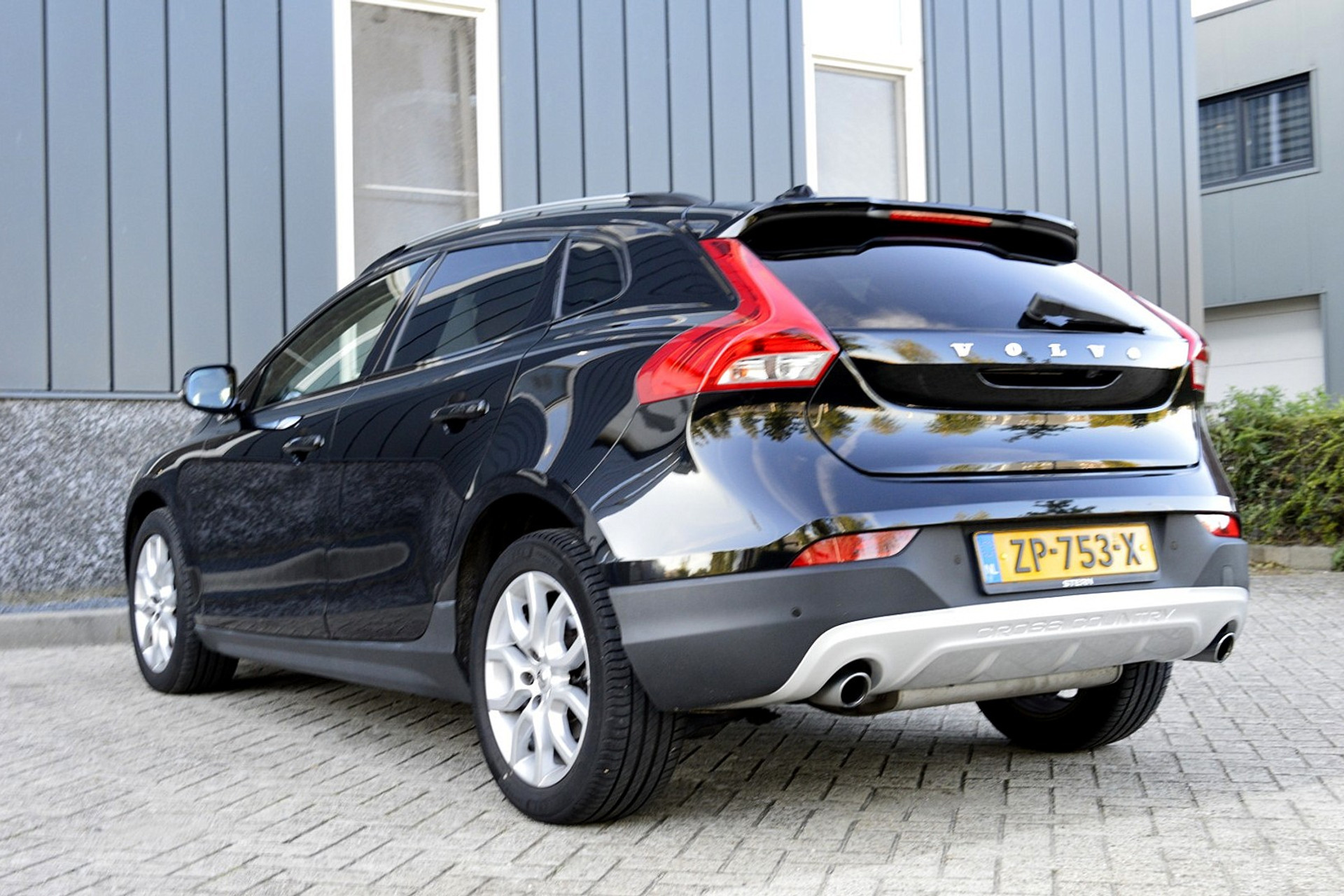 Volvo V40 Cross Country 1.5 T3 Polar+ Luxury 47769164-2.jpg | ABC Auto's