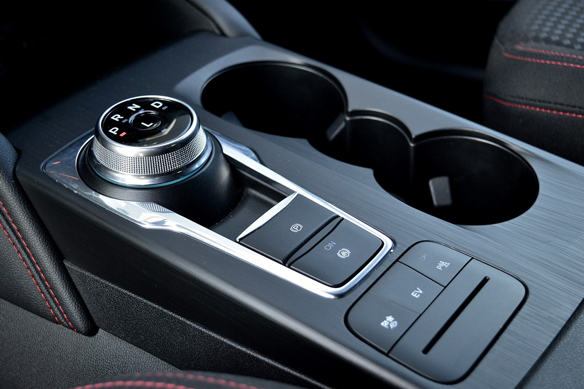 Ford Kuga 2.5 PHEV ST-Line 47769244-14.jpg | ABC Auto's