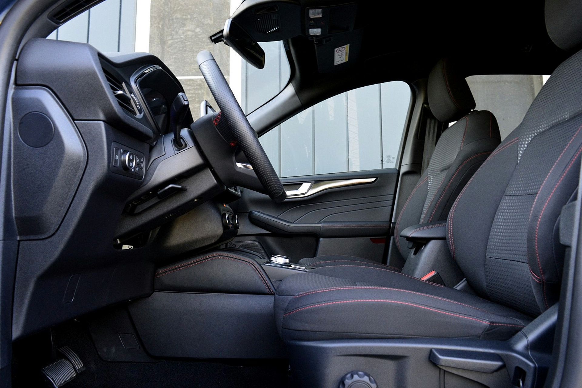 Ford Kuga 2.5 PHEV ST-Line 47769244-4.jpg | ABC Auto's