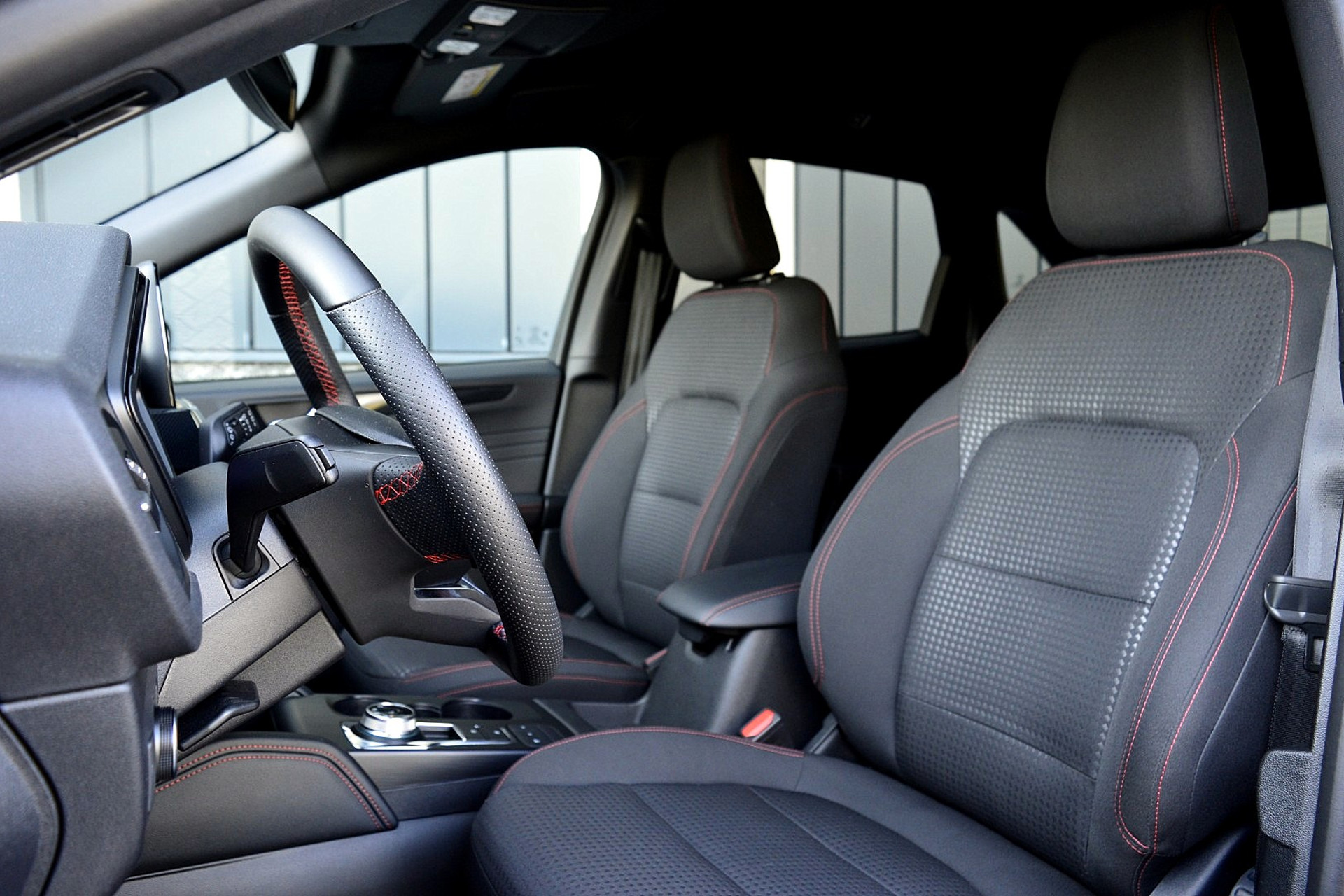 Ford Kuga 2.5 PHEV ST-Line 47769244-5.jpg | ABC Auto's