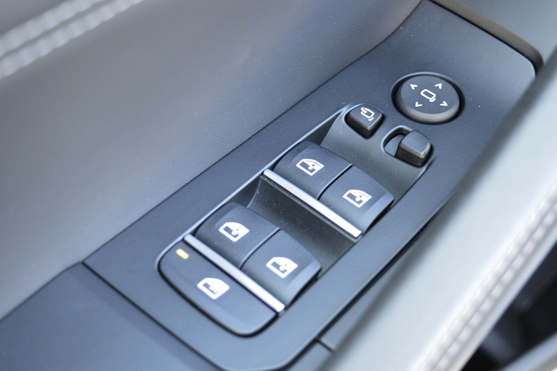 BMW X6 xDrive40i High Executive 47857201-36.jpg | ABC Auto's