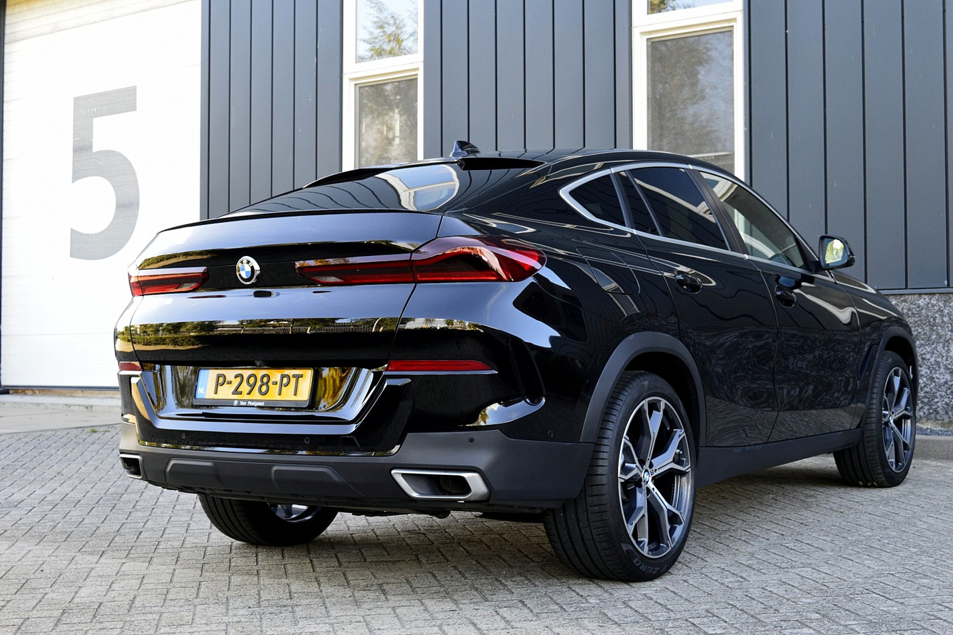 BMW X6 xDrive40i High Executive 47857201-4.jpg | ABC Auto's