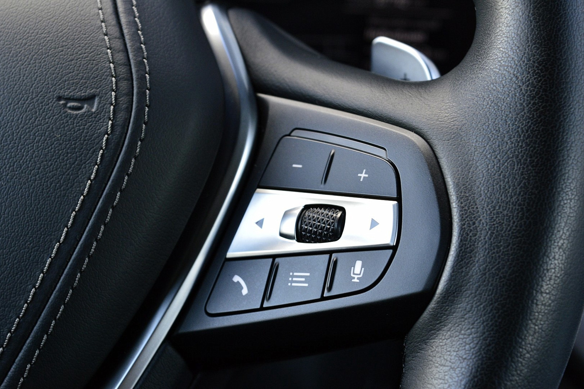 BMW X6 xDrive40i High Executive 47857201-44.jpg | ABC Auto's