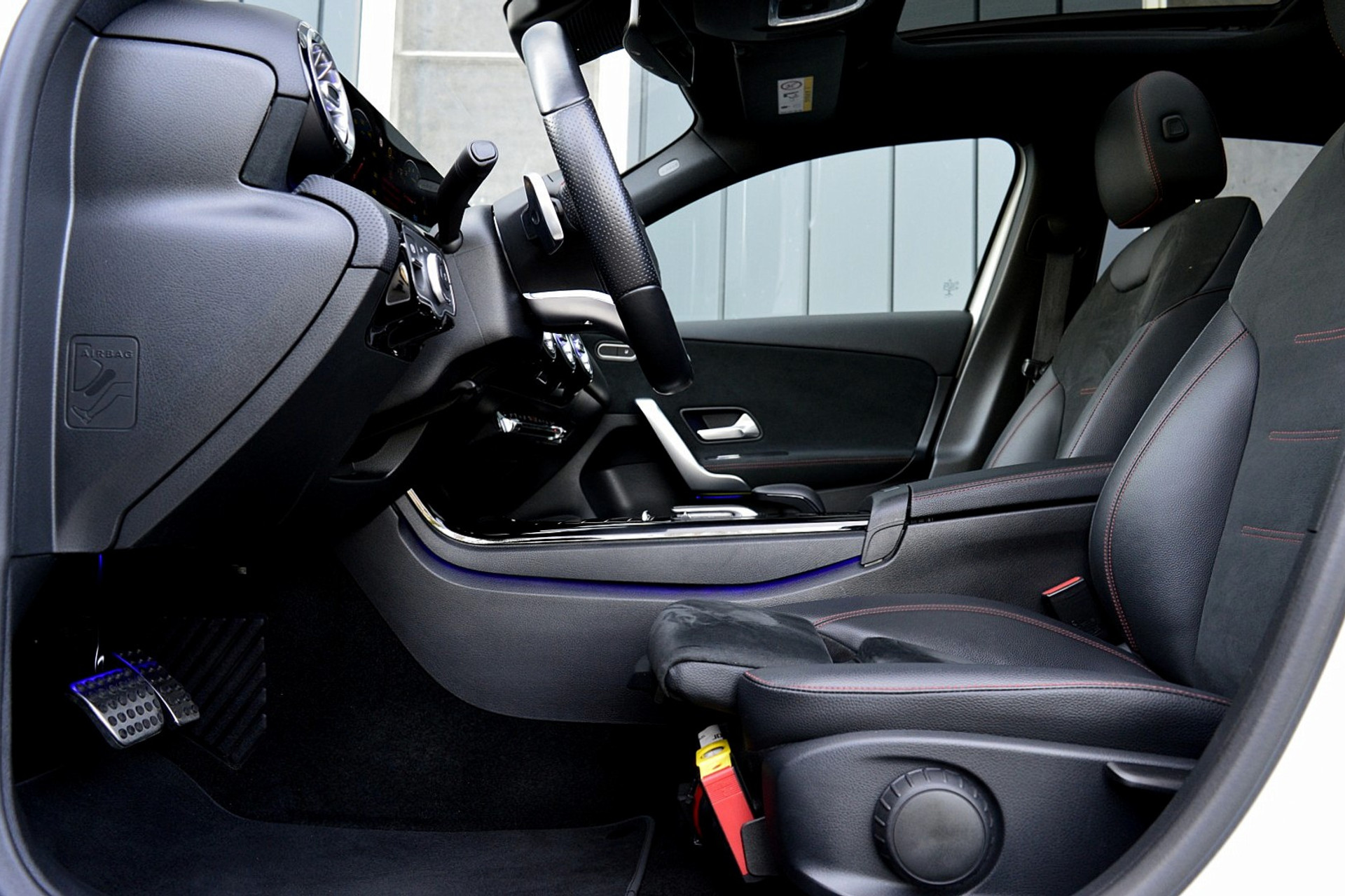 Mercedes-Benz A-Klasse 250 e Business Solution AMG Limited 47872361-11.jpg | ABC Auto's