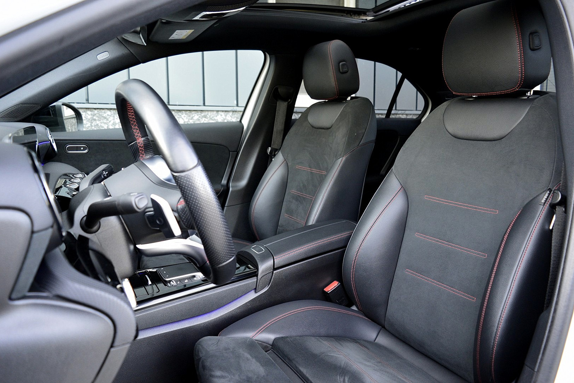 Mercedes-Benz A-Klasse 250 e Business Solution AMG Limited 47872361-12.jpg | ABC Auto's