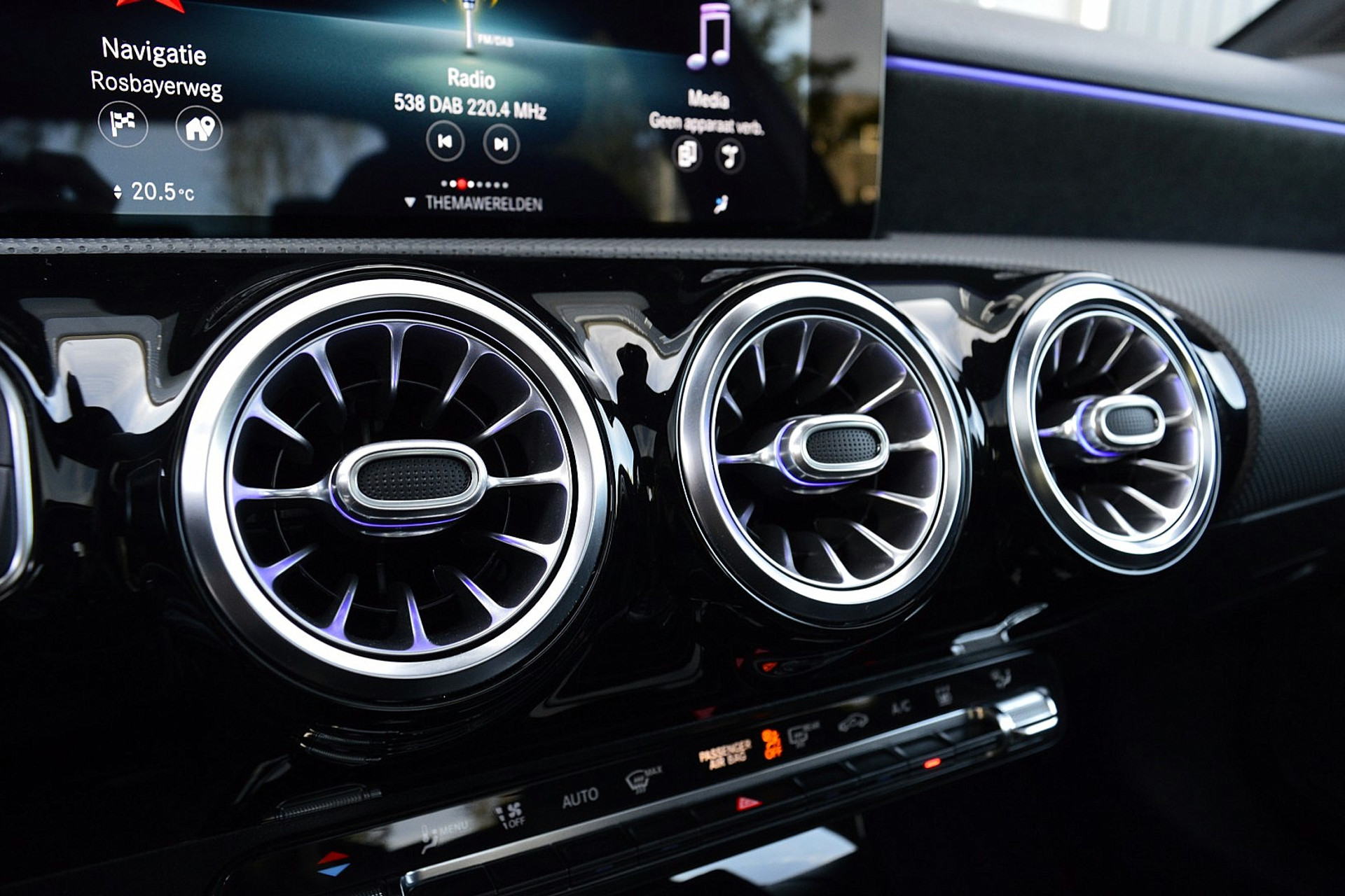 Mercedes-Benz A-Klasse 250 e Business Solution AMG Limited 47872361-26.jpg | ABC Auto's