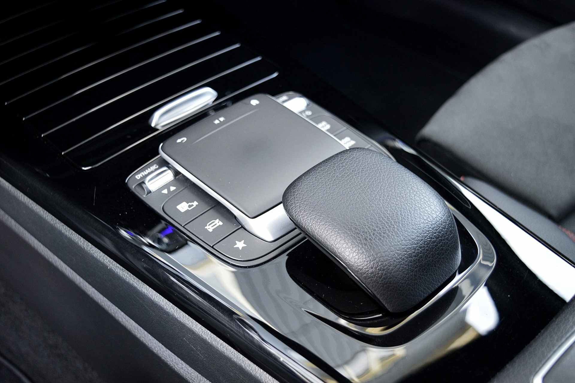 Mercedes-Benz A-Klasse 250 e Business Solution AMG Limited 47872361-29.jpg | ABC Auto's