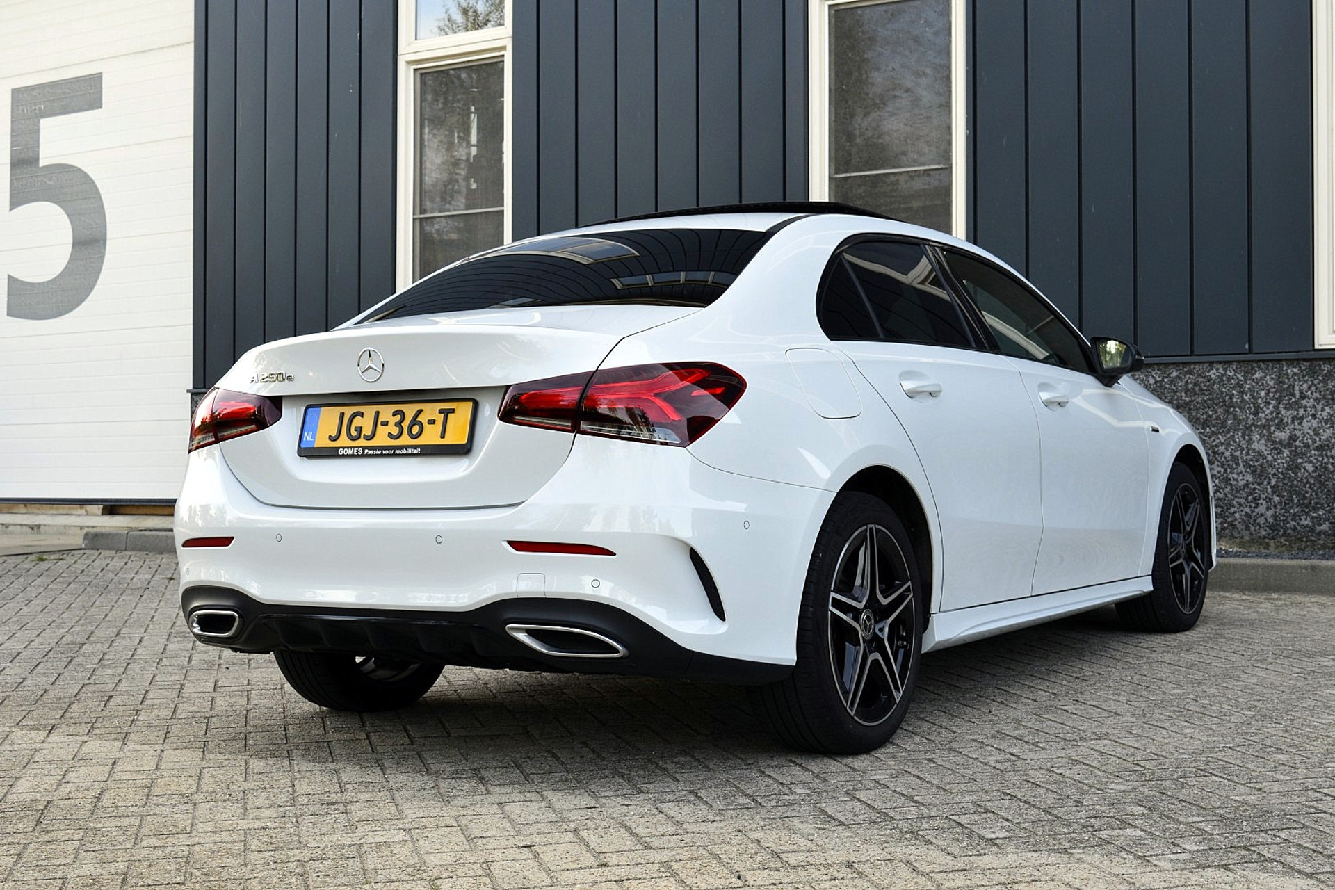 Mercedes-Benz A-Klasse 250 e Business Solution AMG Limited 47872361-4.jpg | ABC Auto's