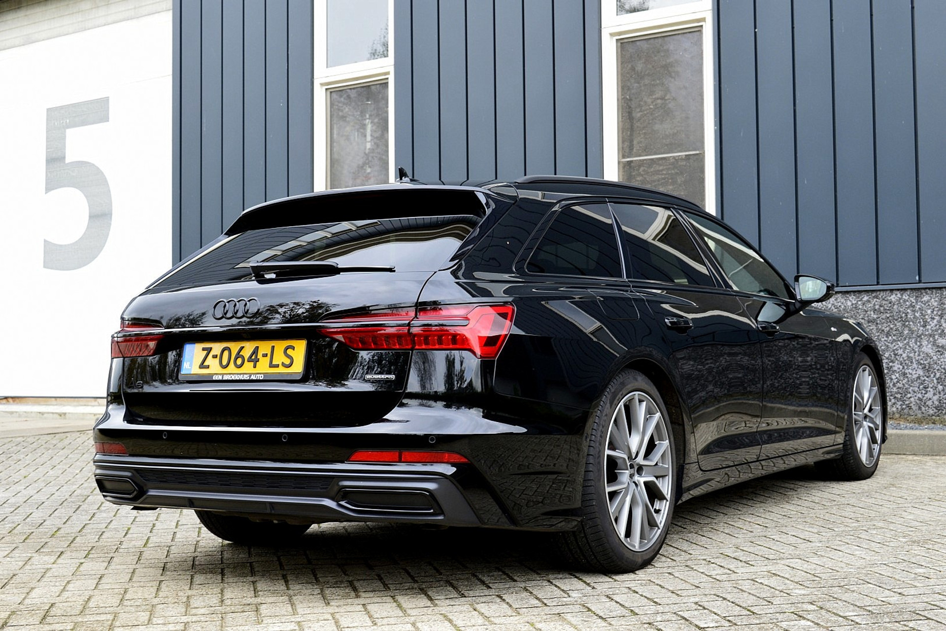 Audi A6 Avant 55 TFSI e quattro Competition 48540755-4.jpg | ABC Auto's