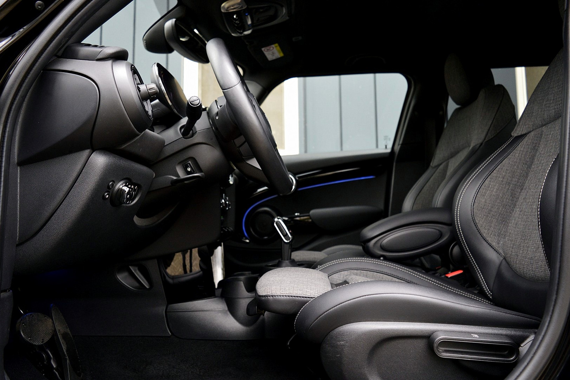 MINI Mini 1.5 Cooper Camden Go Edition 48555464-10.jpg | ABC Auto's