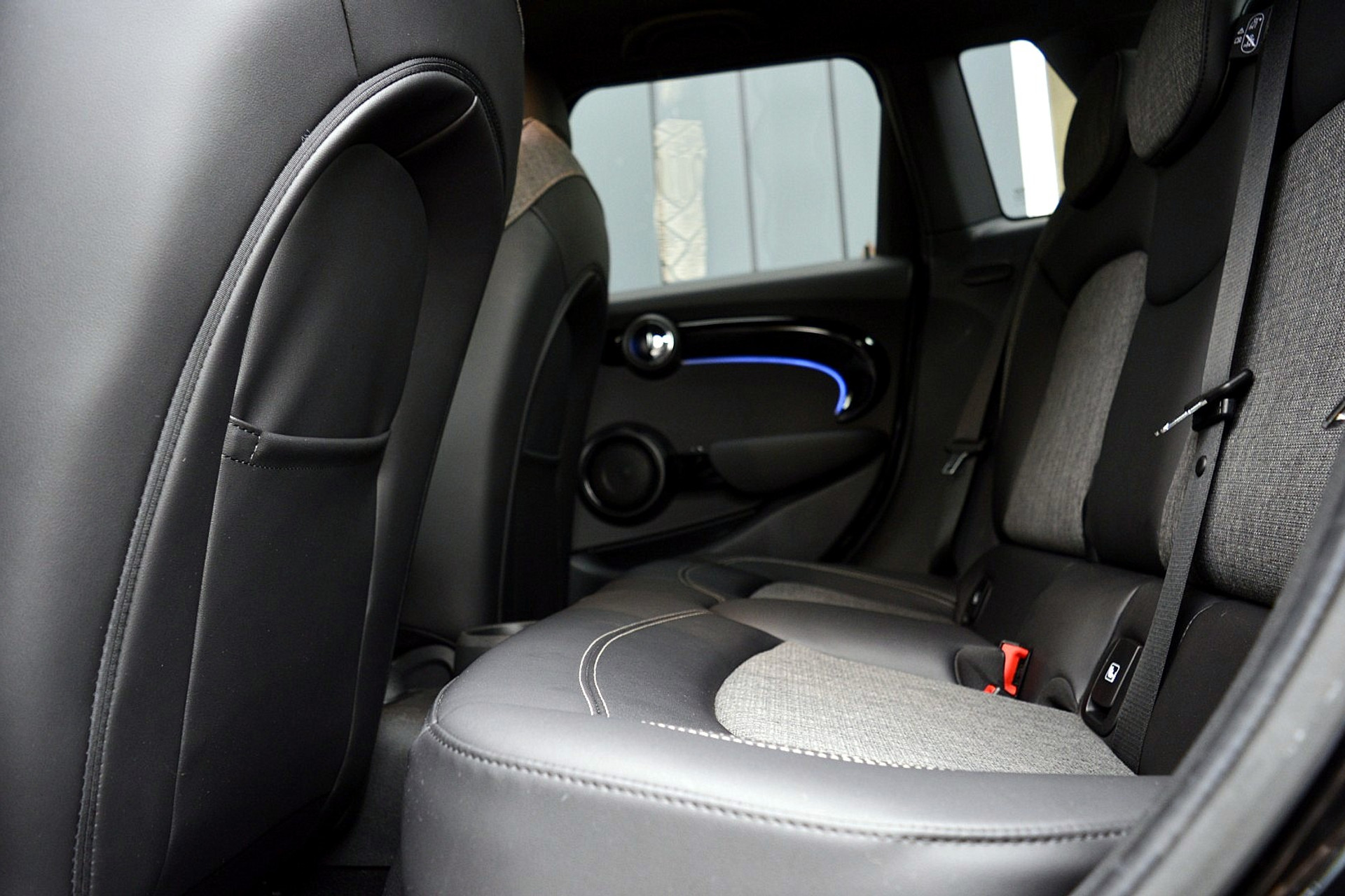 MINI Mini 1.5 Cooper Camden Go Edition 48555464-12.jpg | ABC Auto's