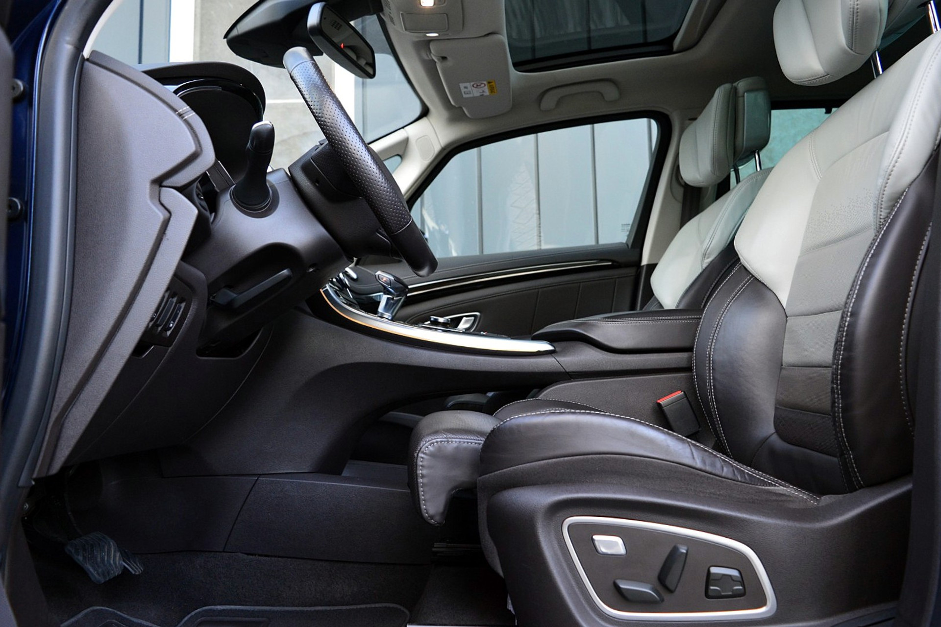 Renault Espace 1.8 TCe Initiale Paris 7p. 48658763-11.jpg | ABC Auto's