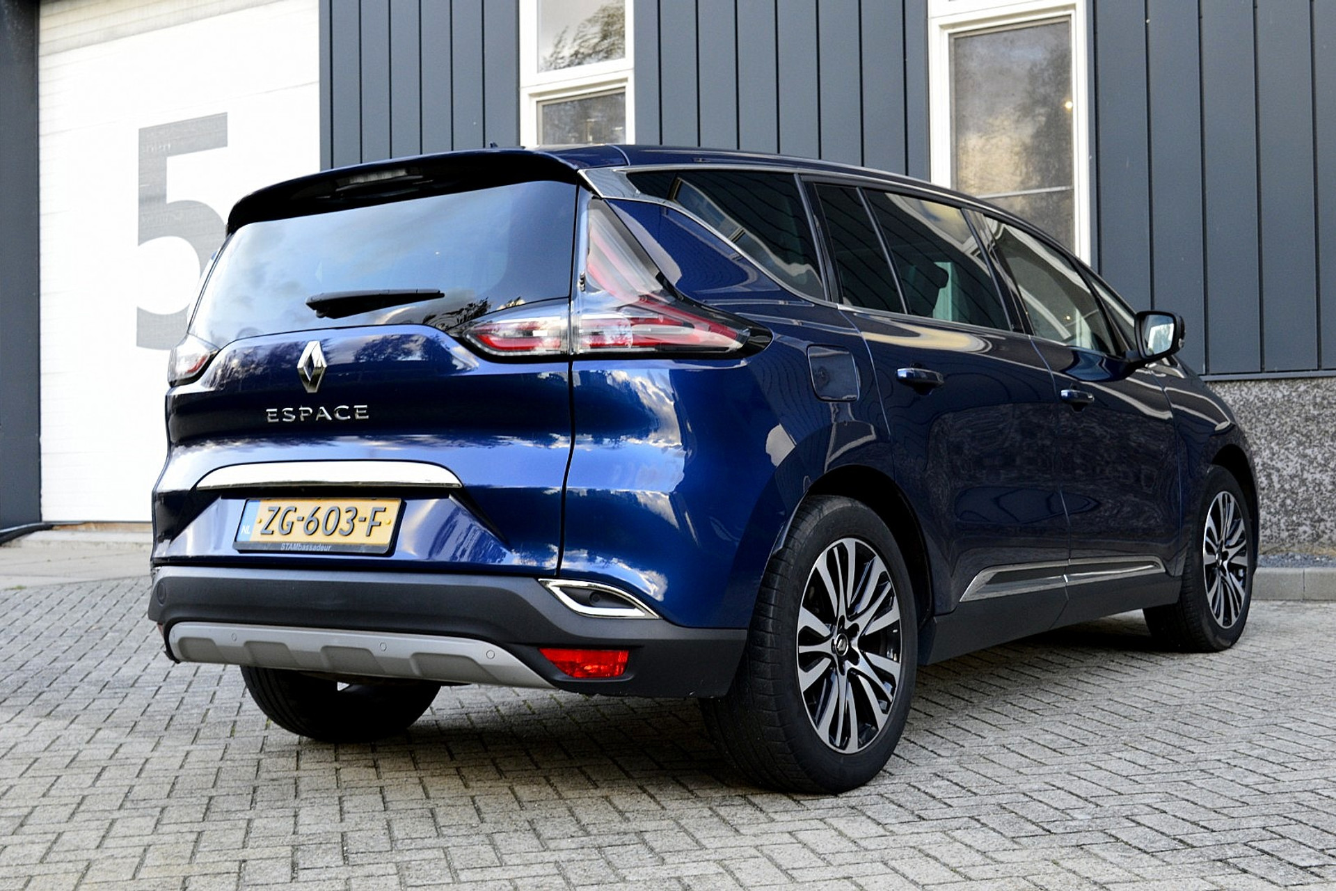 Renault Espace 1.8 TCe Initiale Paris 7p. 48658763-4.jpg | ABC Auto's