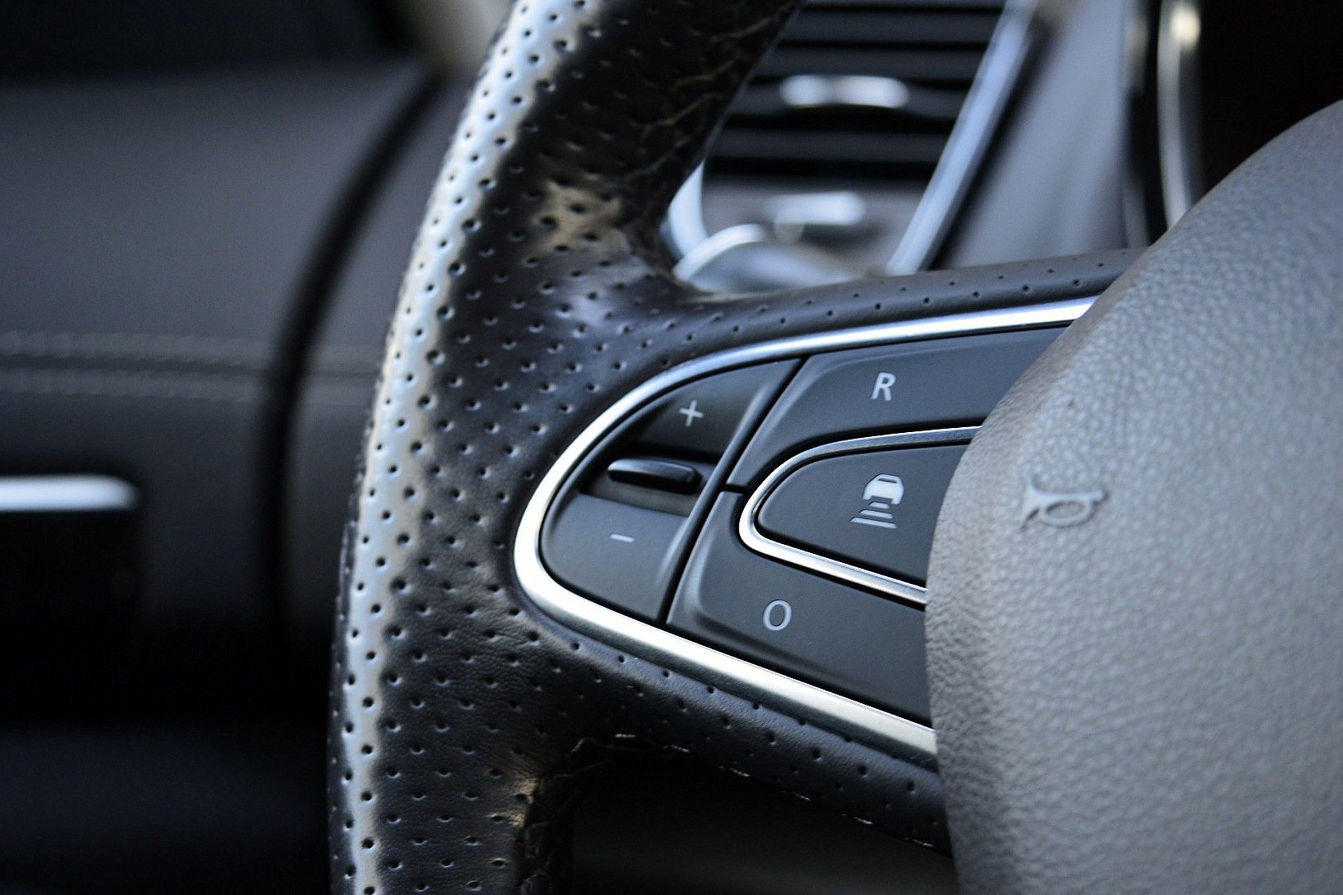 Renault Espace 1.8 TCe Initiale Paris 7p. 48658763-40.jpg | ABC Auto's