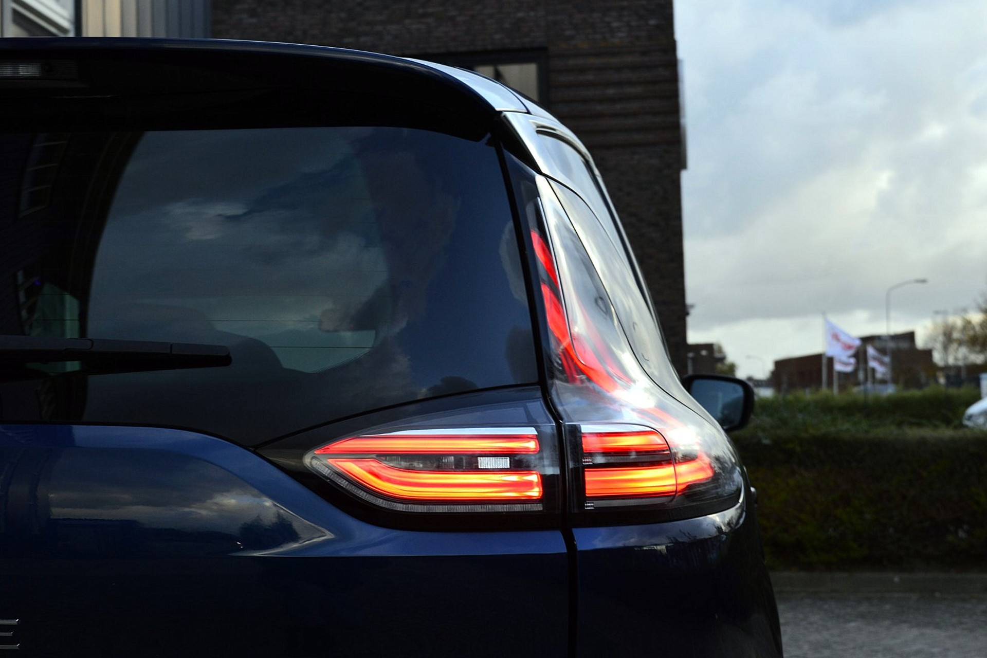 Renault Espace 1.8 TCe Initiale Paris 7p. 48658763-8.jpg | ABC Auto's