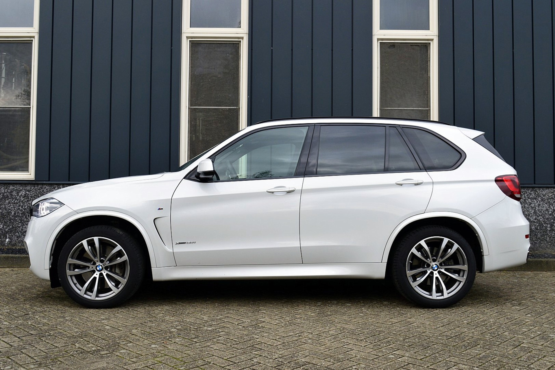 BMW X5 xDrive50i High Executive 7p. 48809081-1.jpg | ABC Auto's