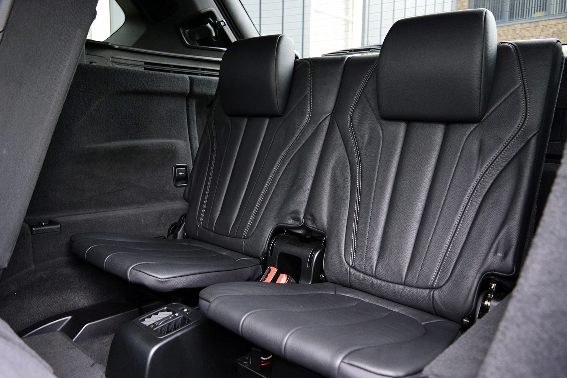 BMW X5 xDrive50i High Executive 7p. 48809081-16.jpg | ABC Auto's