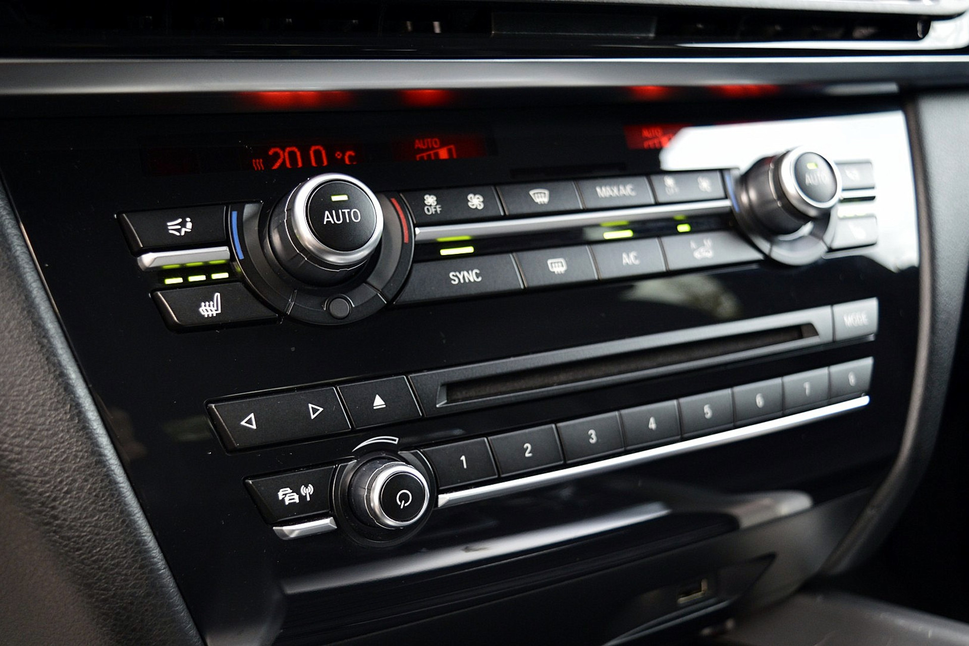 BMW X5 xDrive50i High Executive 7p. 48809081-33.jpg | ABC Auto's