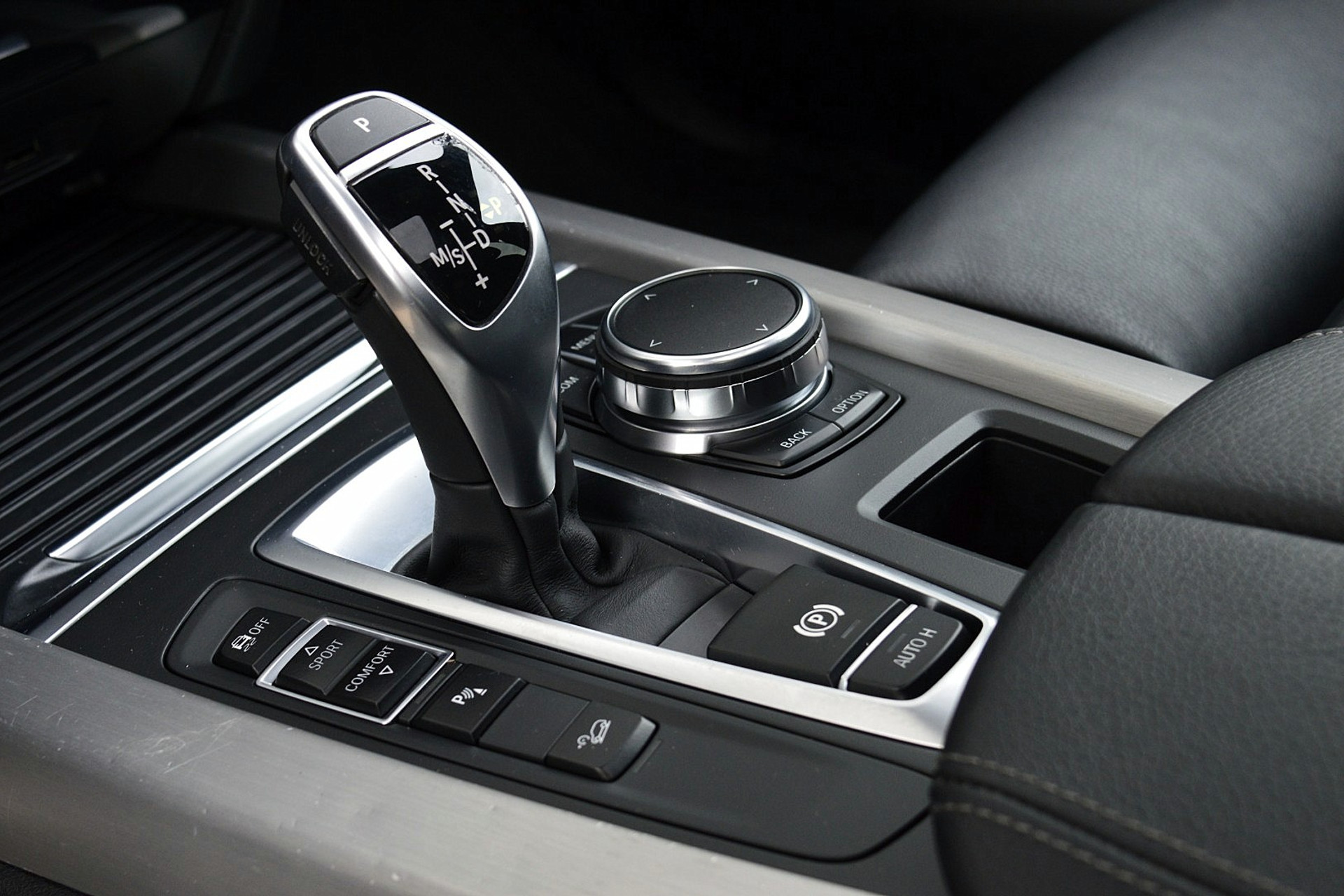 BMW X5 xDrive50i High Executive 7p. 48809081-34.jpg | ABC Auto's