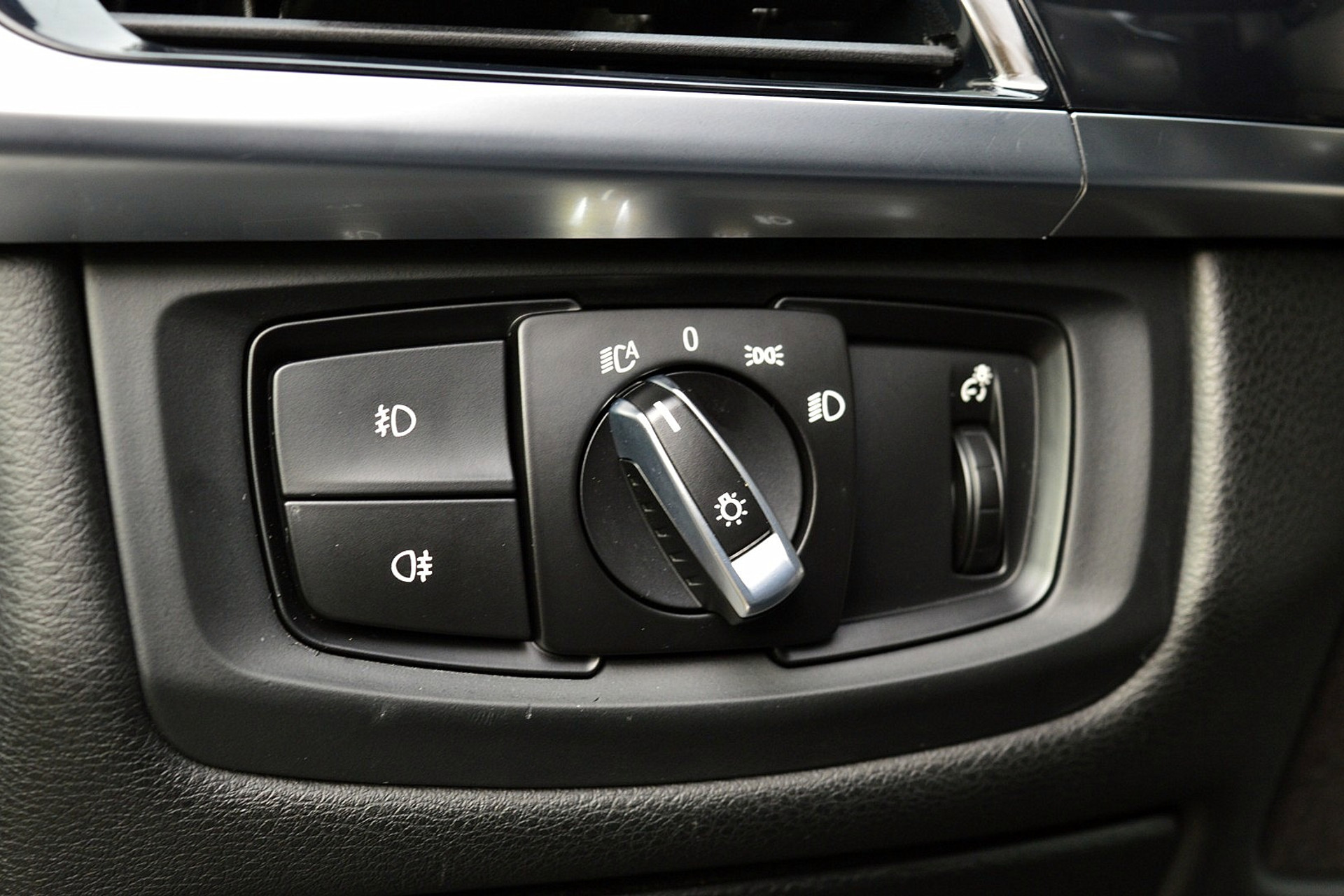 BMW X5 xDrive50i High Executive 7p. 48809081-38.jpg | ABC Auto's