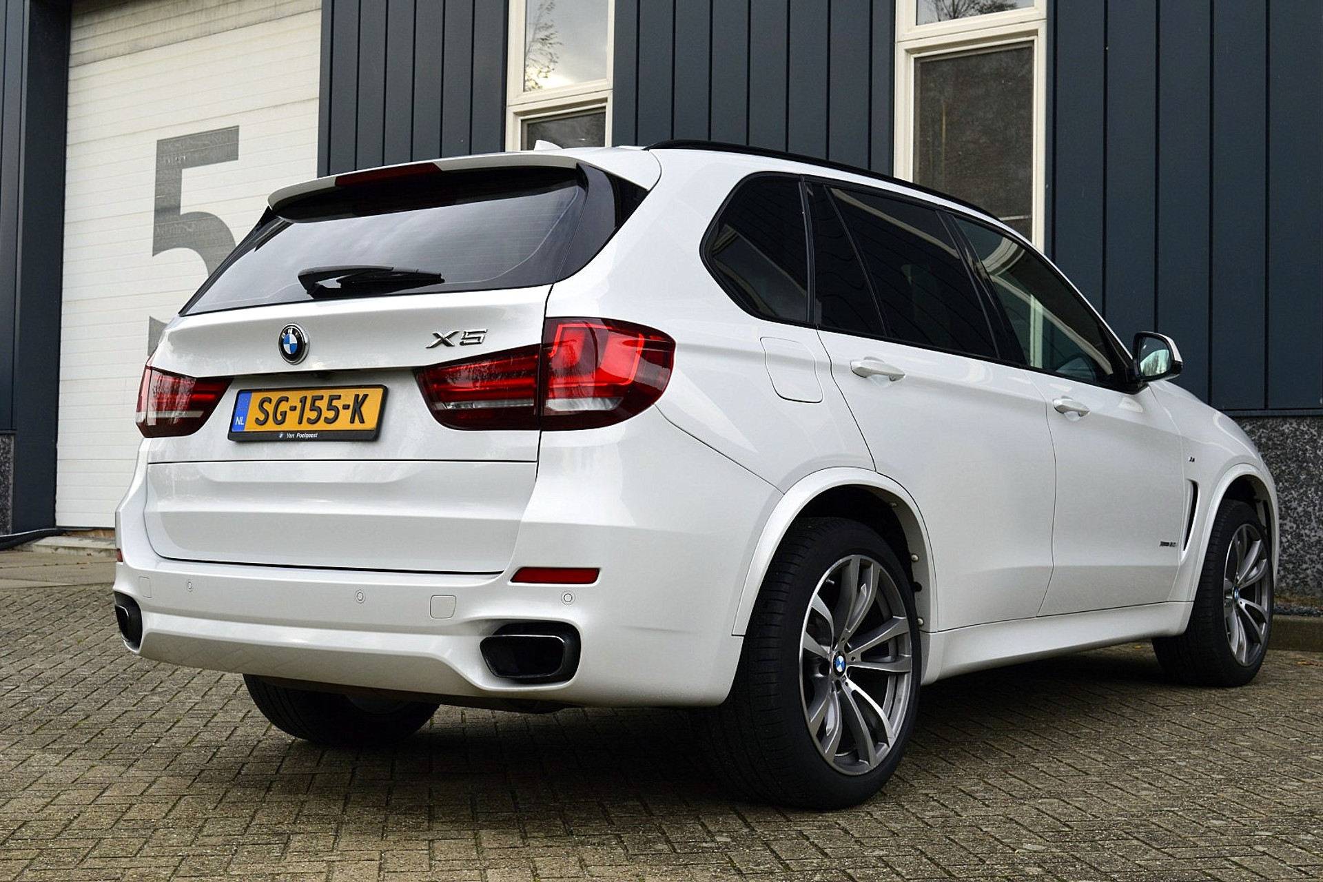 BMW X5 xDrive50i High Executive 7p. 48809081-4.jpg | ABC Auto's