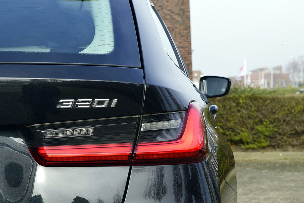 BMW 3 Serie Touring 320i Sport-Line High Executive Edition 49541116-7.jpg | ABC Auto's