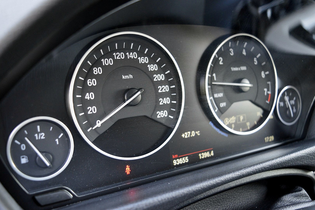 BMW 3 Serie Touring 320i Centennial High Executive 53814362-16.jpg | ABC Auto's