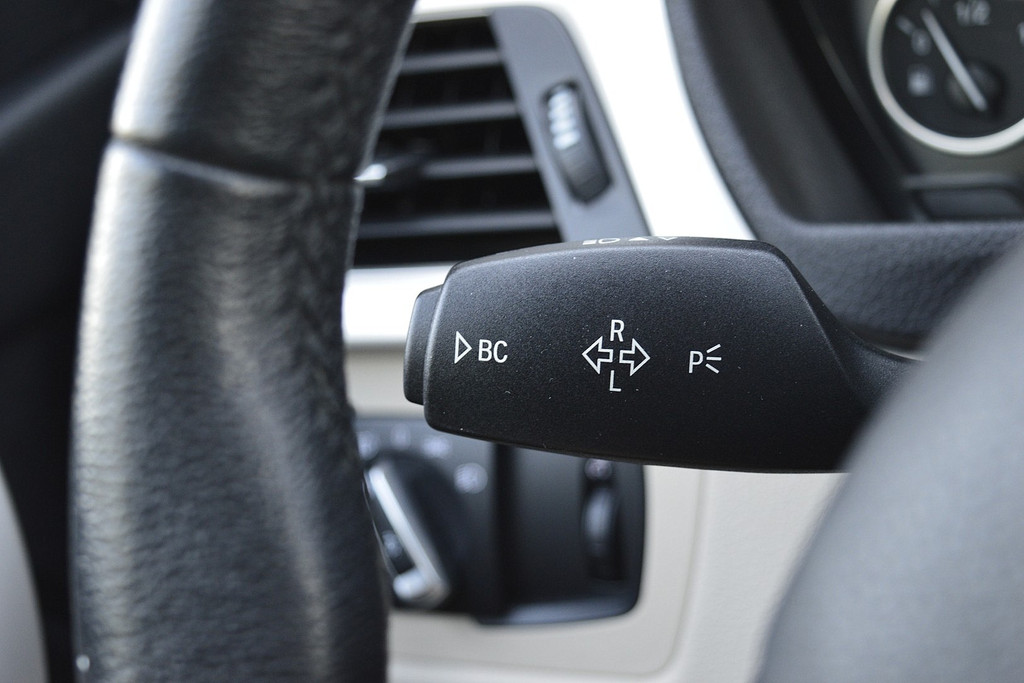 BMW 3 Serie Touring 320i Centennial High Executive 53814362-29.jpg | ABC Auto's