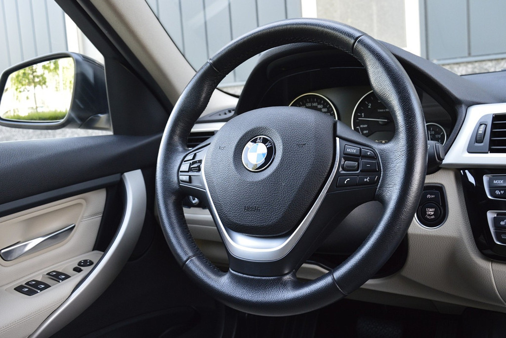 BMW 3 Serie Touring 320i Centennial High Executive 53814362-32.jpg | ABC Auto's