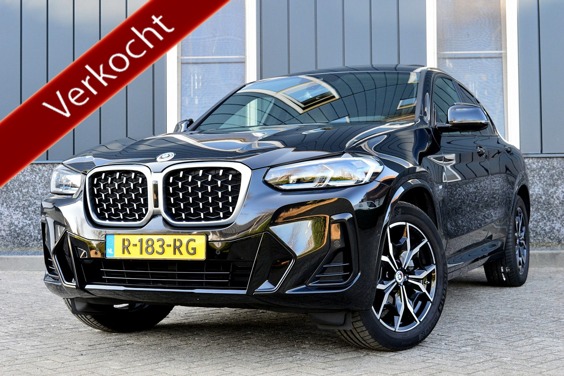 BMW X4 xDrive20i M-Sport Business Edition Plus 43551347-0.jpg | ABC Auto's