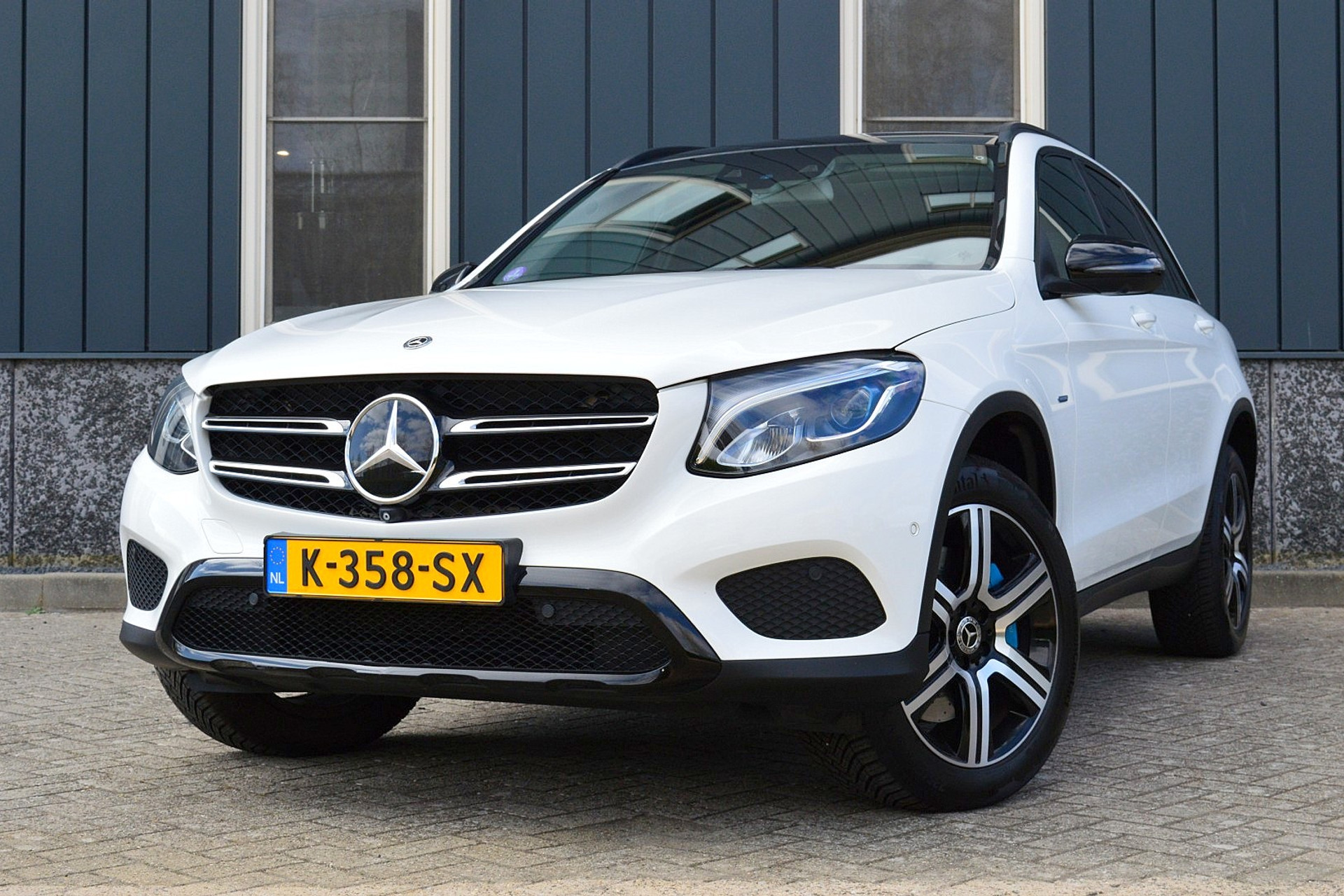 Mercedes-Benz GLC 350e 4MATIC Premium Plus 43912767-0.jpg | ABC Auto's