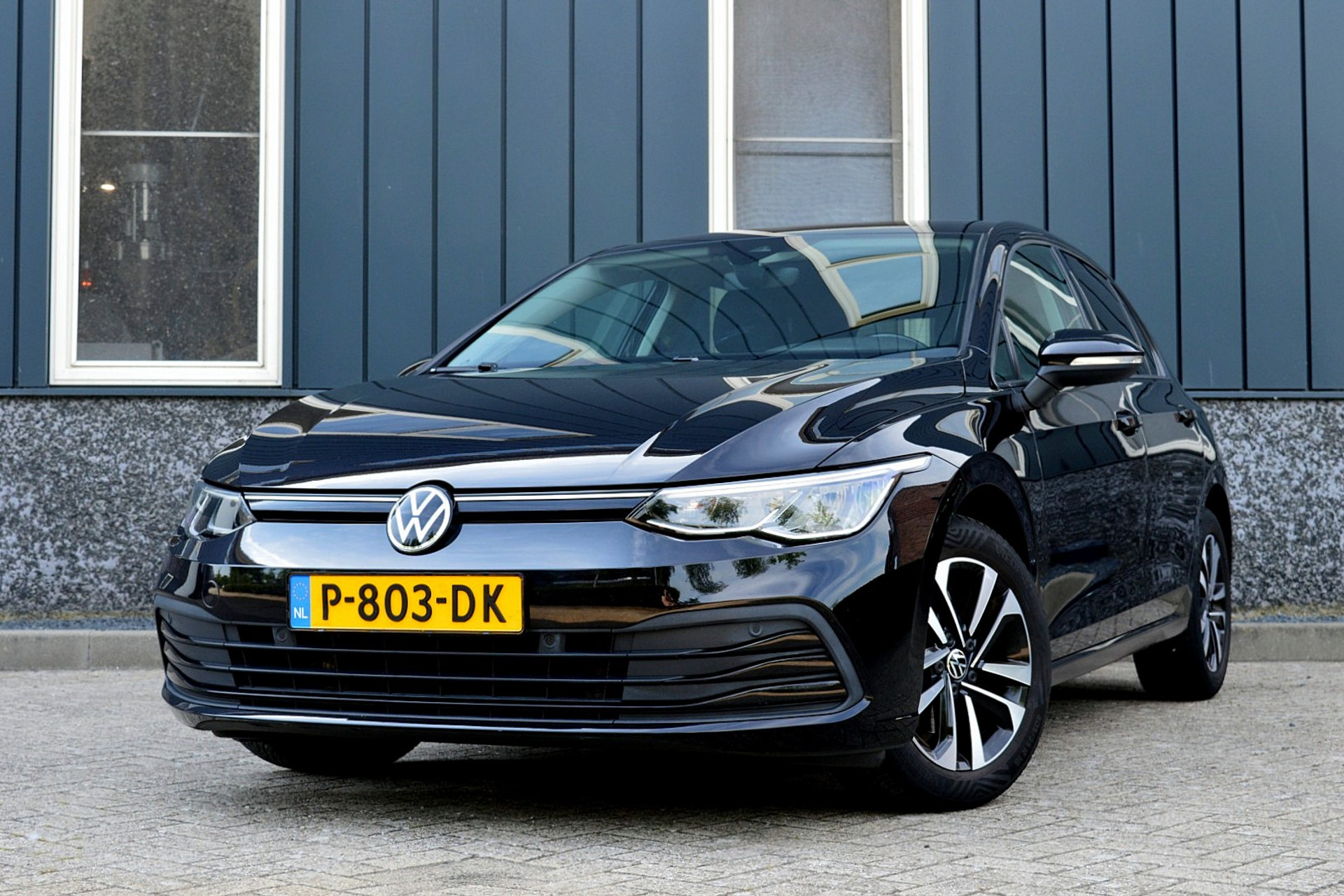 Volkswagen Golf 1.0 TSI Life Business 45769849-0.jpg | ABC Auto's